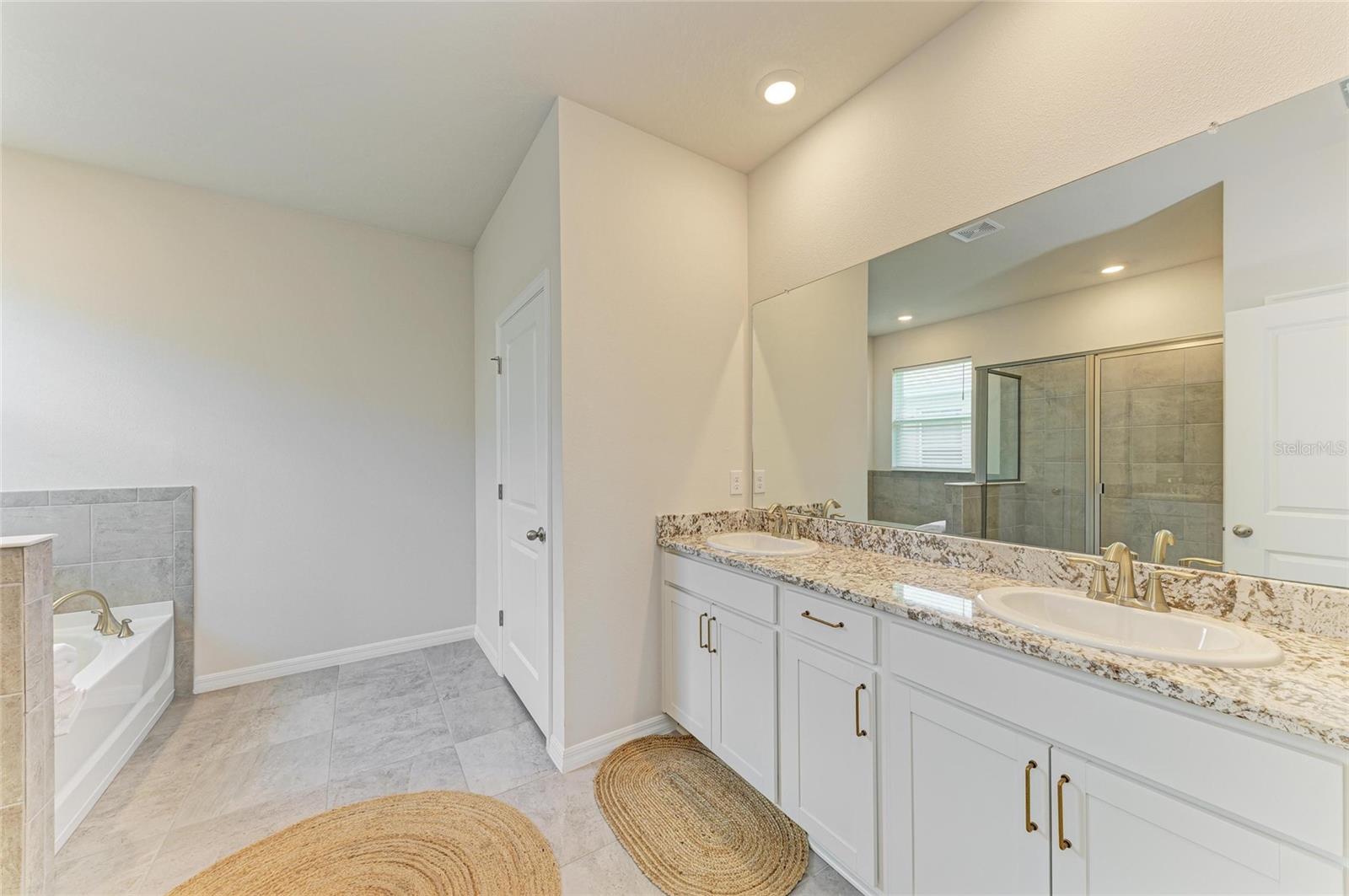 Image 28 of 69 For 16109 6th Avenue E