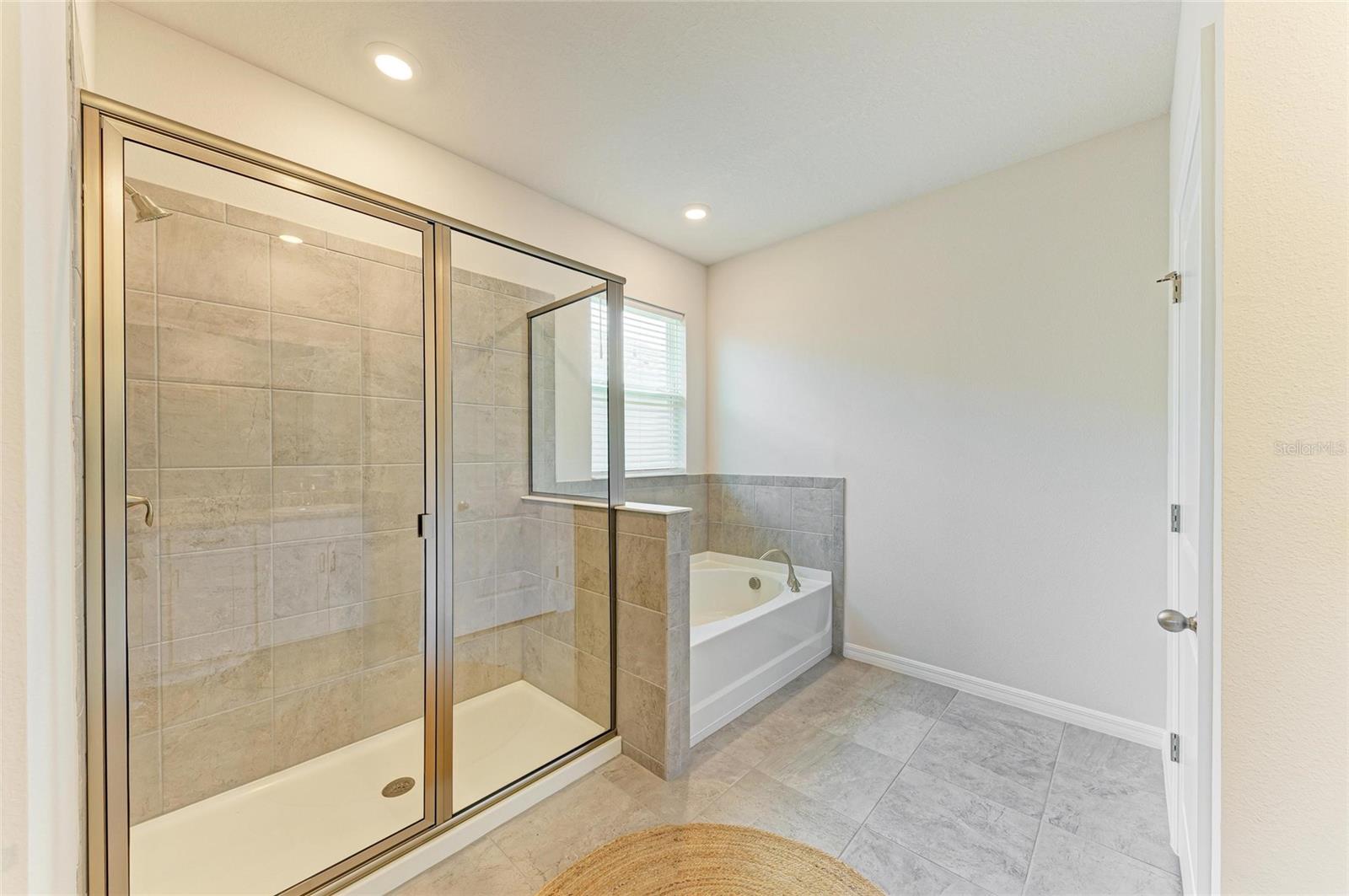 Image 29 of 69 For 16109 6th Avenue E