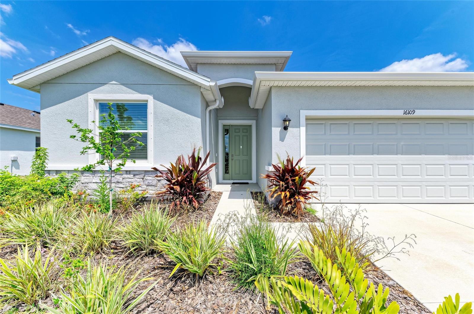 Image 3 of 69 For 16109 6th Avenue E