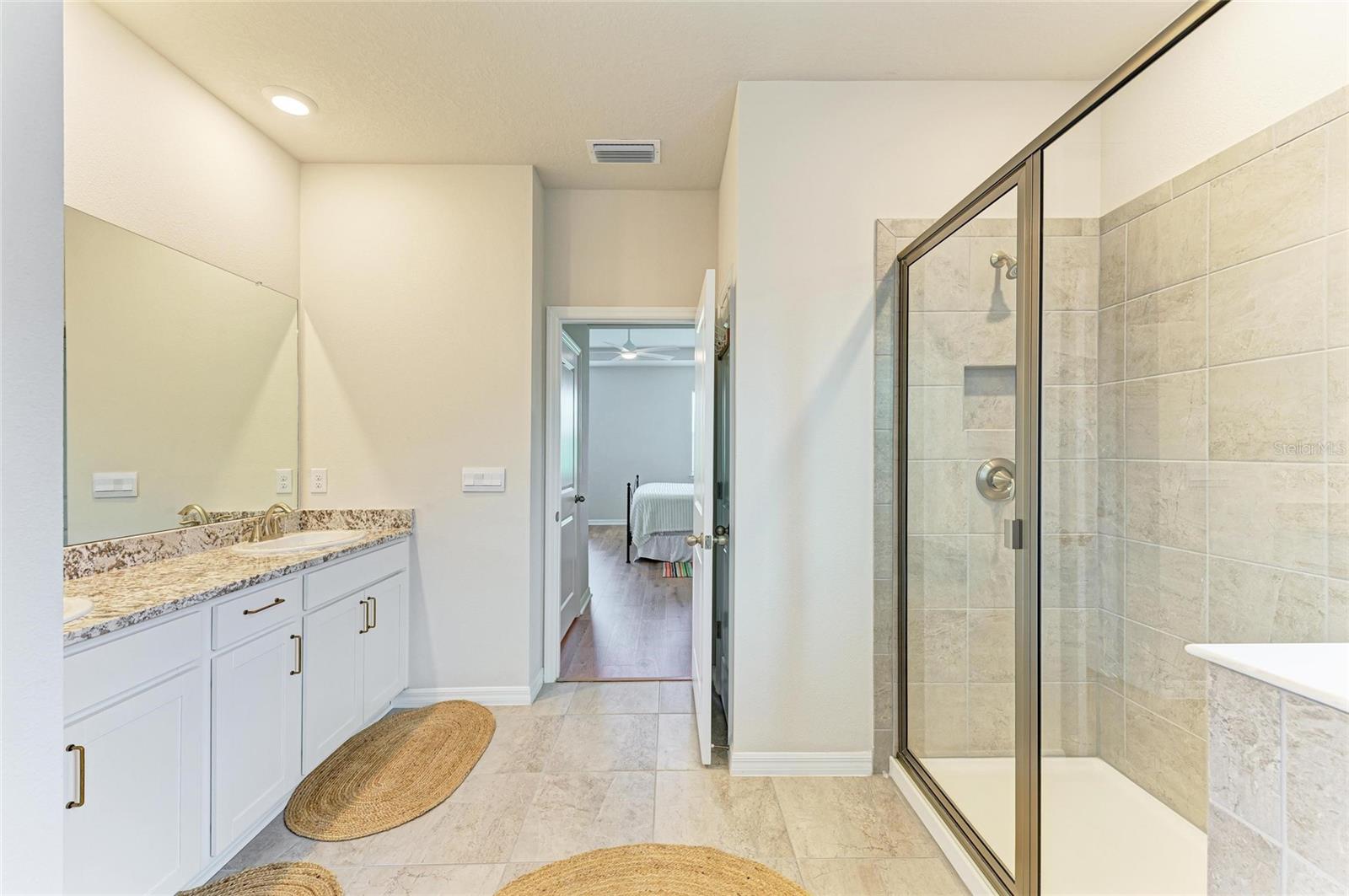 Image 30 of 69 For 16109 6th Avenue E