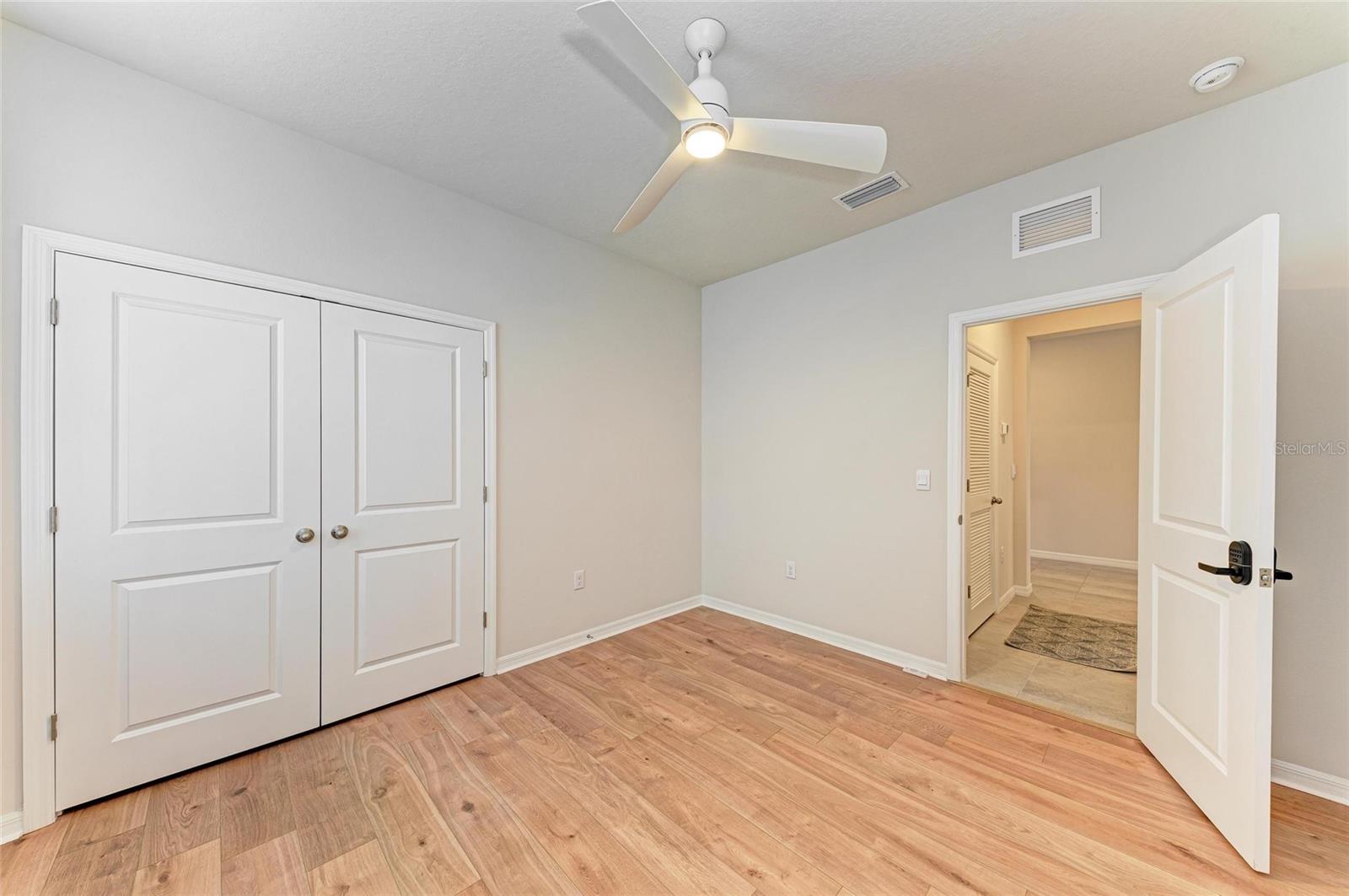 Image 36 of 69 For 16109 6th Avenue E