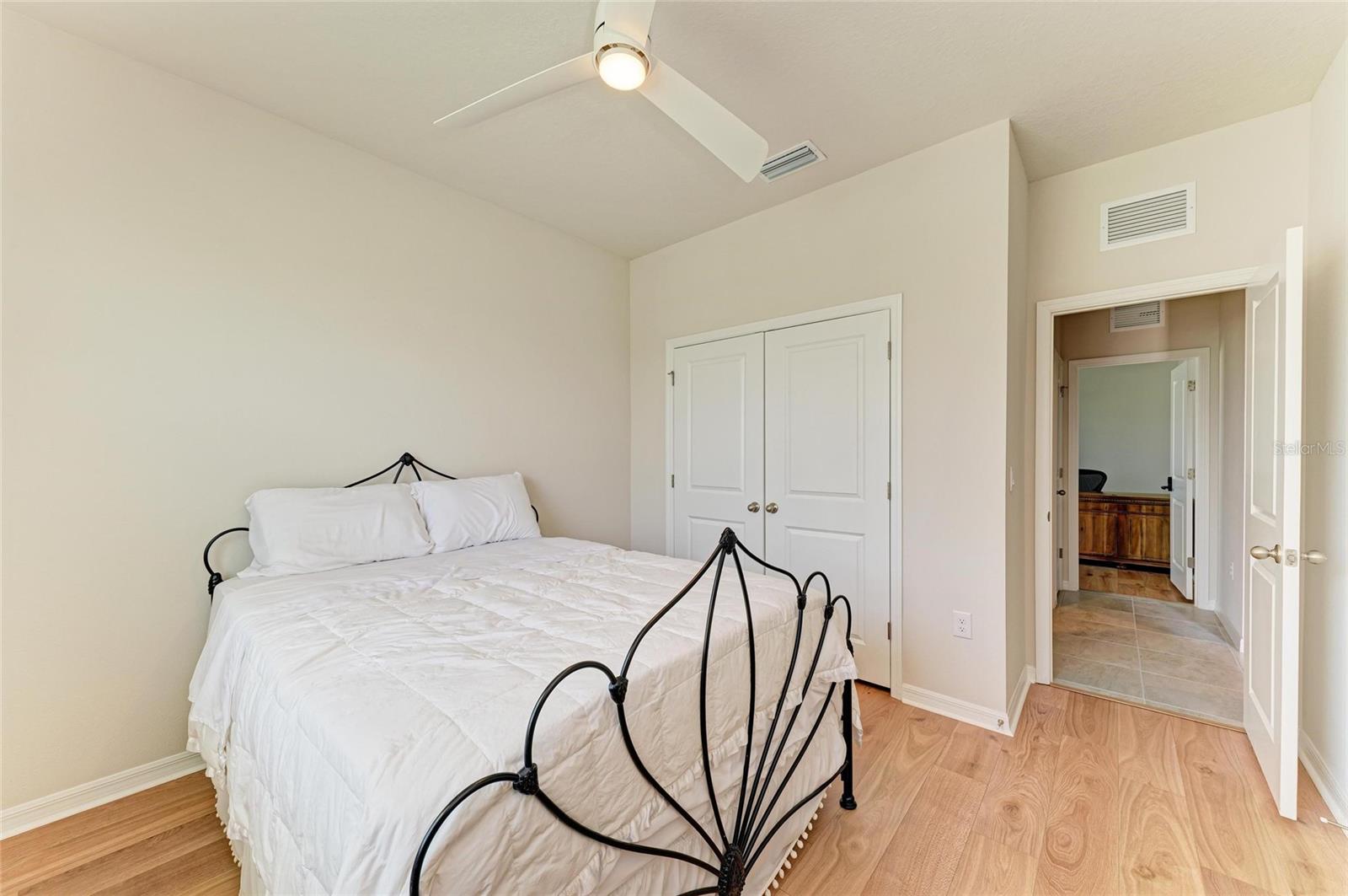 Image 40 of 69 For 16109 6th Avenue E