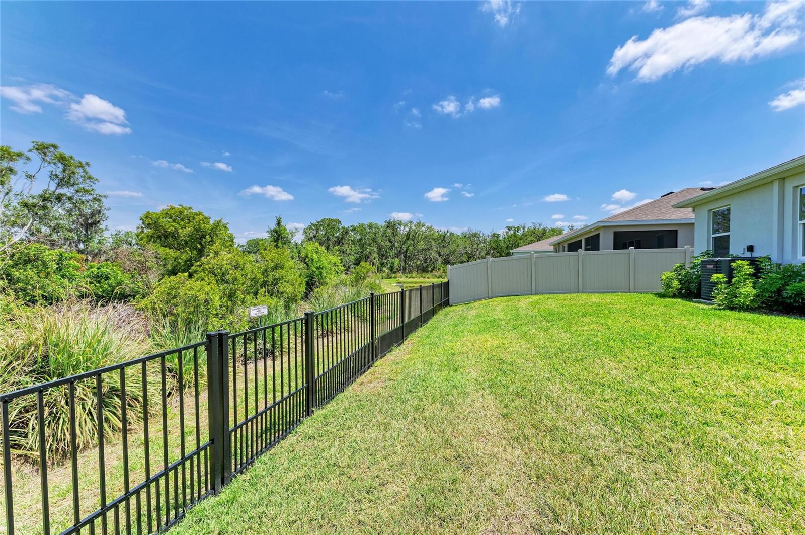 Image 53 of 69 For 16109 6th Avenue E