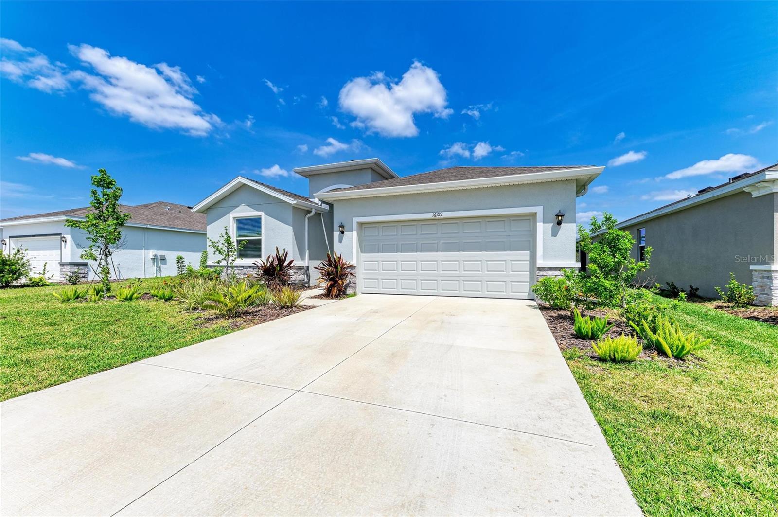 Image 6 of 69 For 16109 6th Avenue E