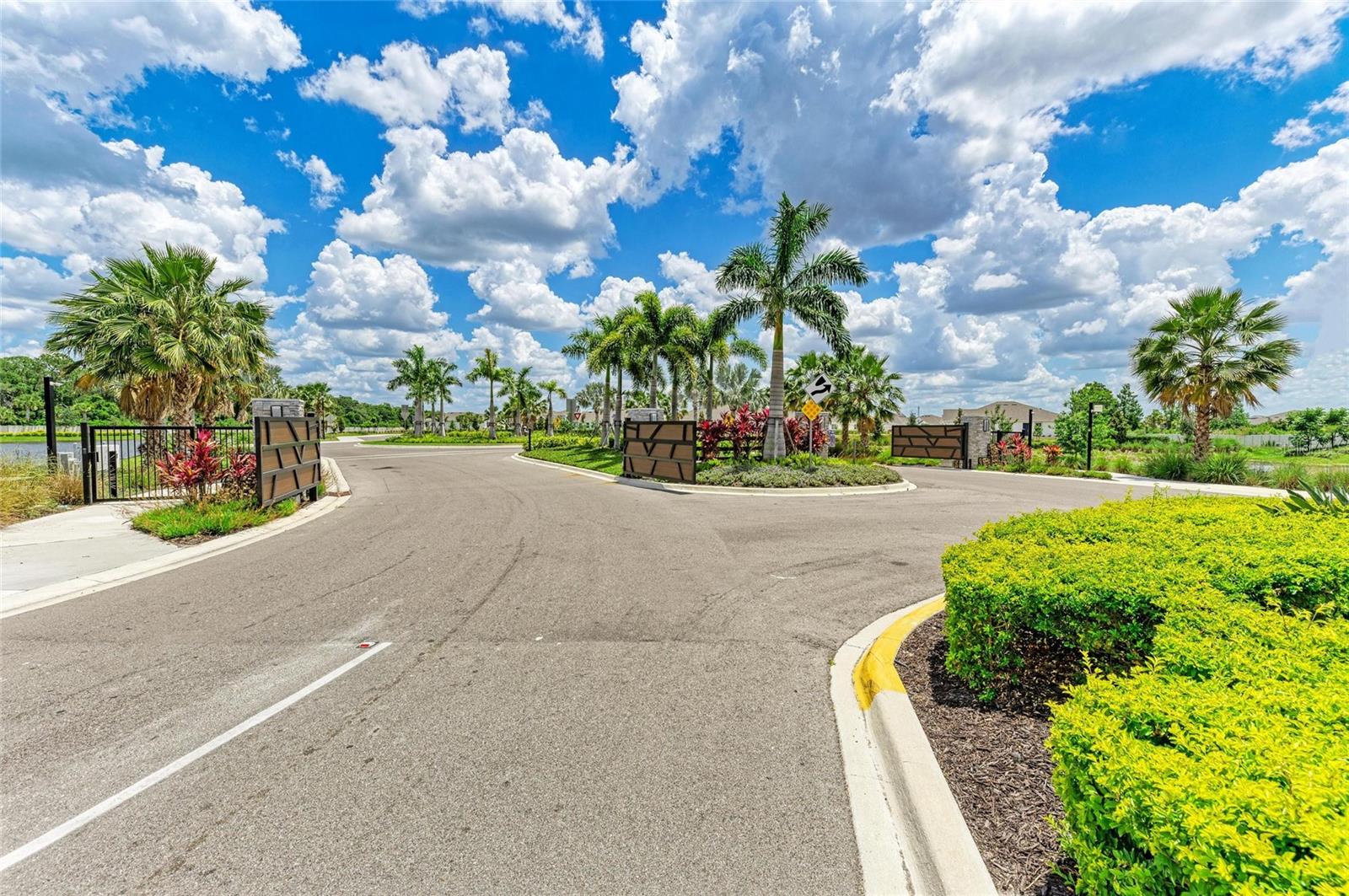 Image 60 of 69 For 16109 6th Avenue E