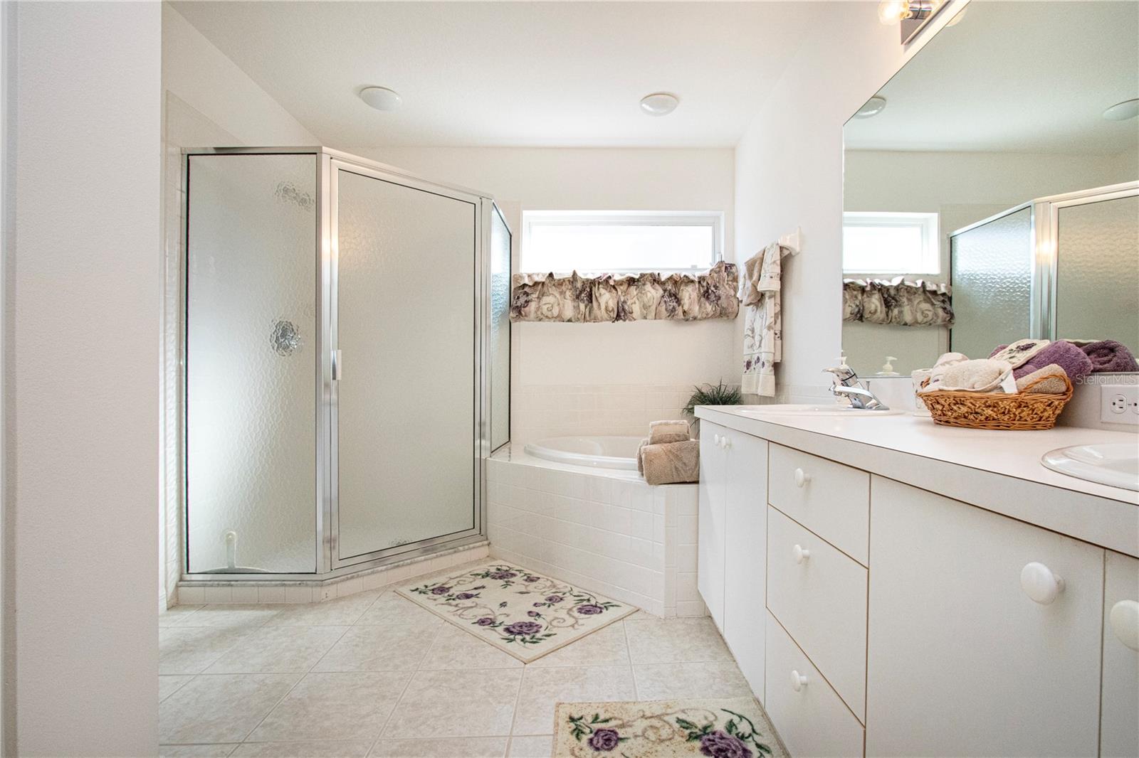 Image 33 of 46 For 5300 Hyland Hills Avenue U2016