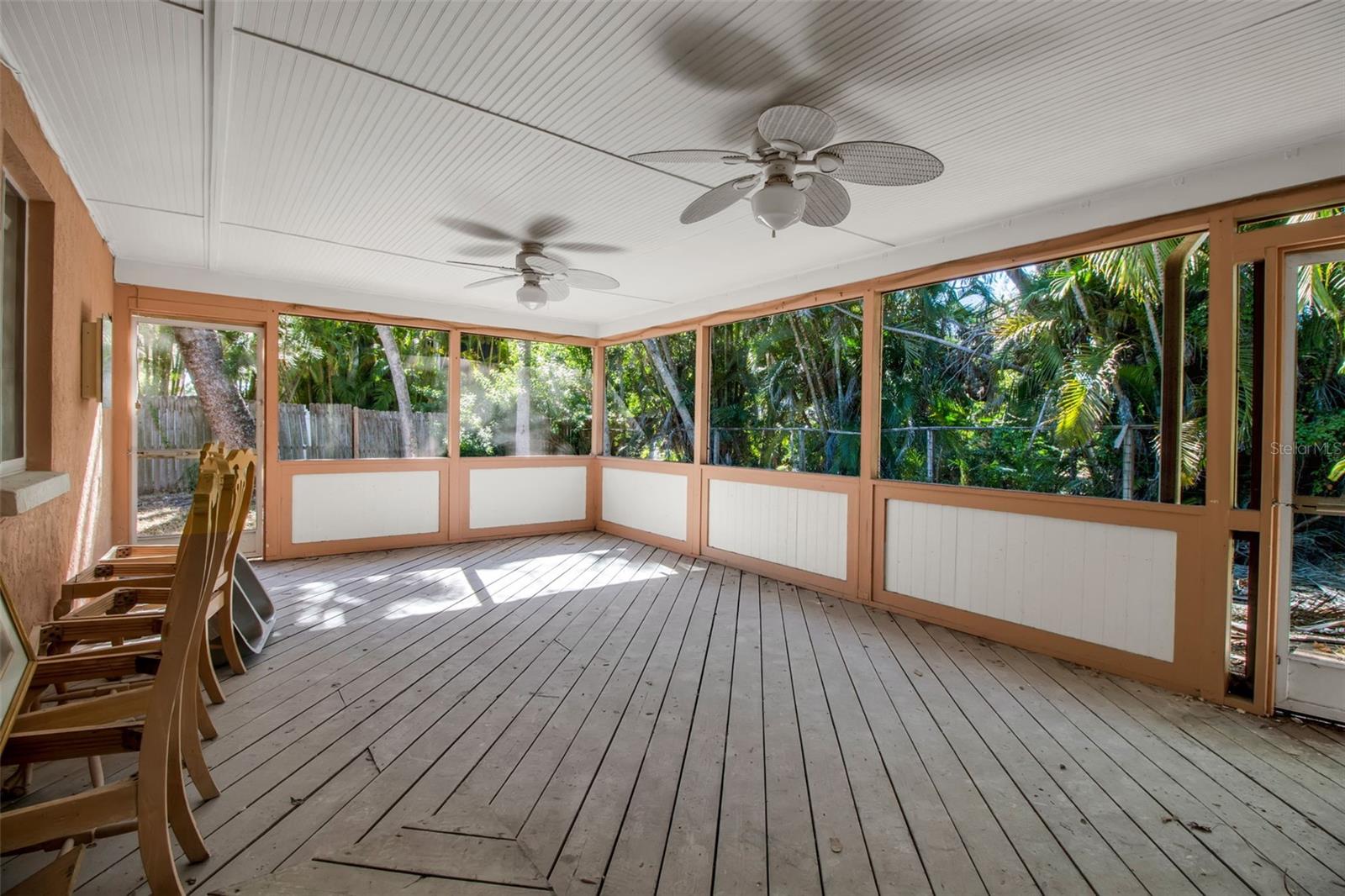 Image 12 of 39 For 144 Garden Lane