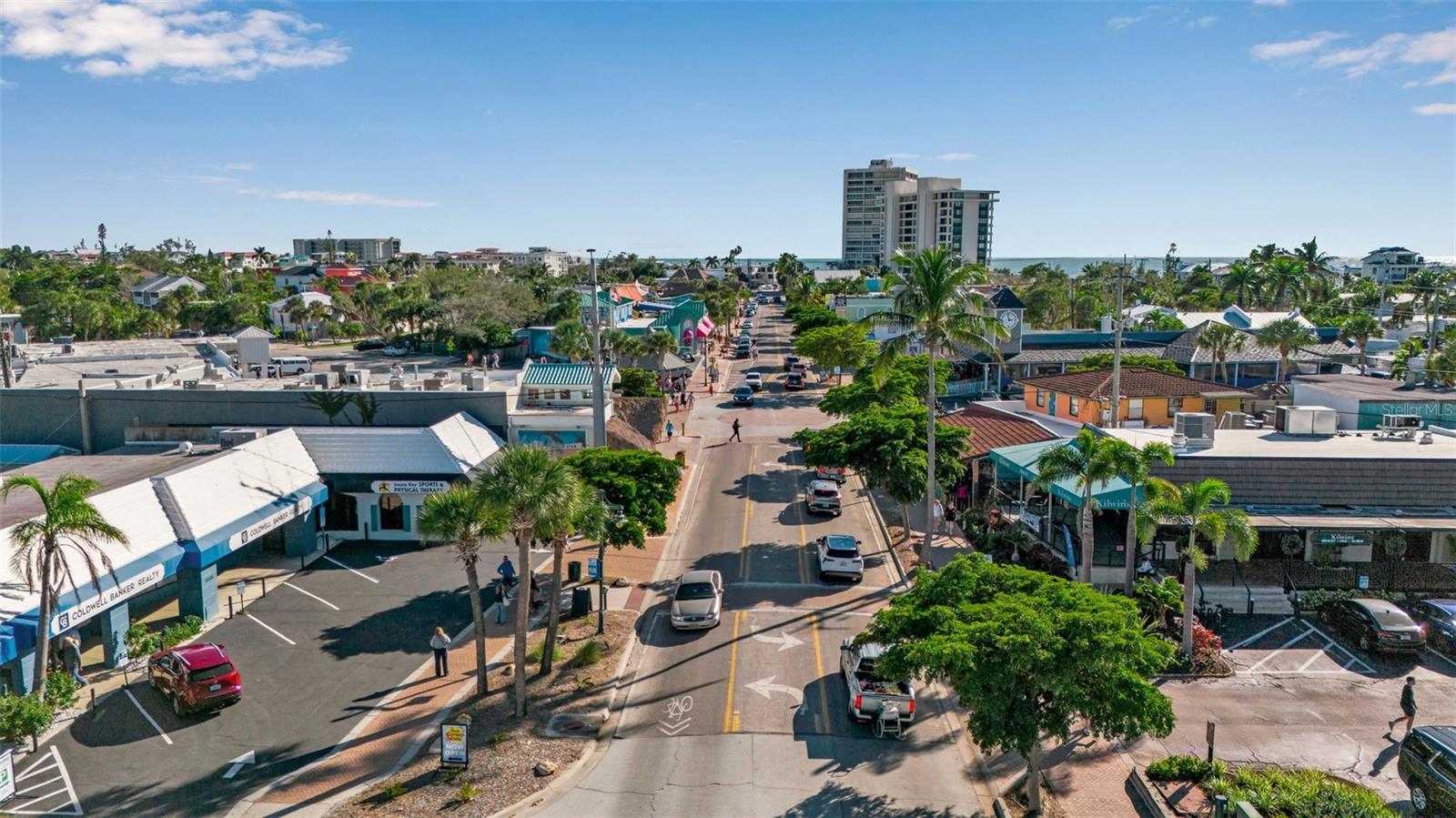 Image 23 of 39 For 144 Garden Lane