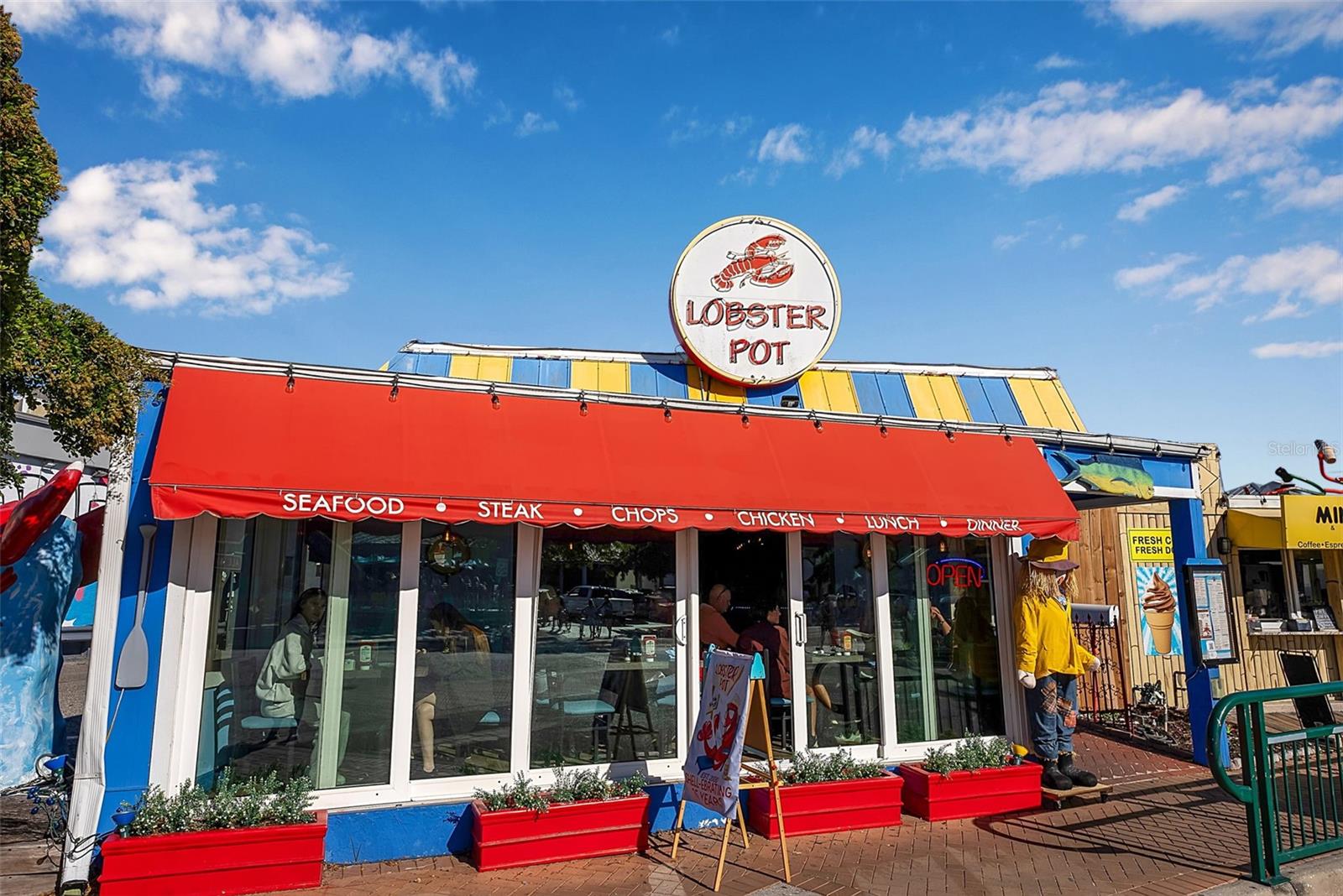 Image 32 of 39 For 144 Garden Lane