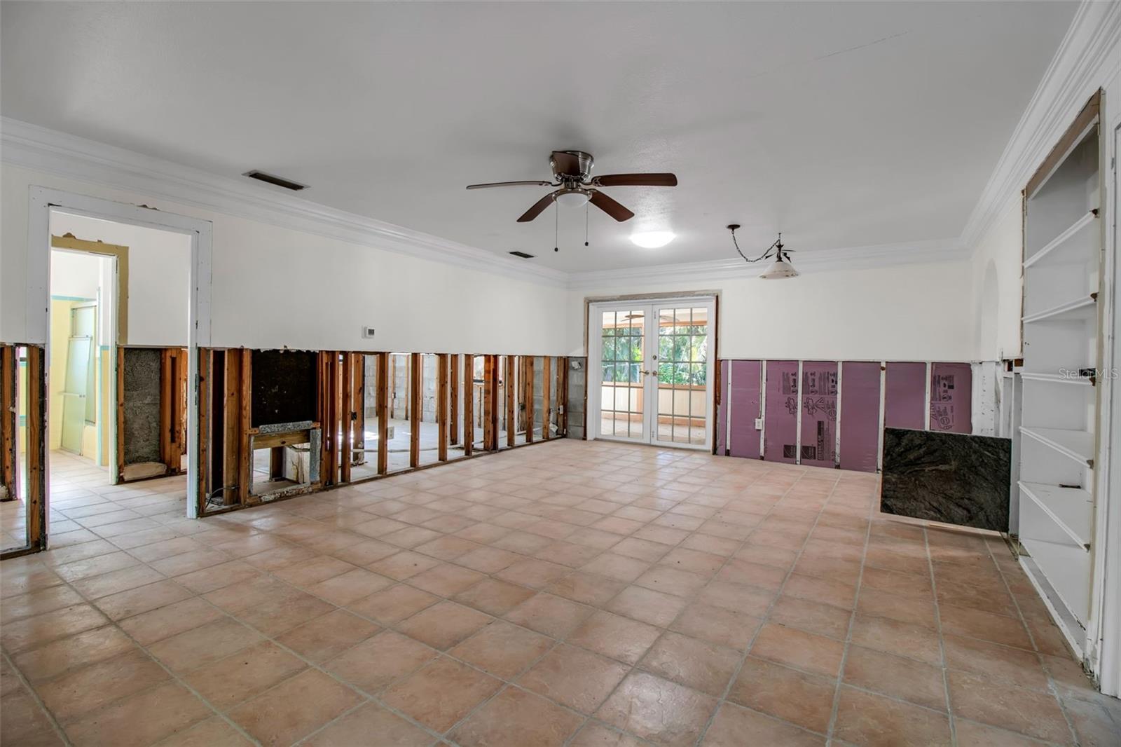 Image 6 of 39 For 144 Garden Lane