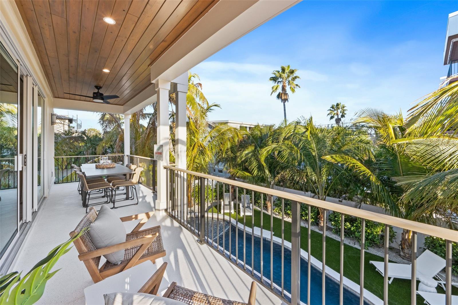 Listing photo id 15 for 150 Grant Drive