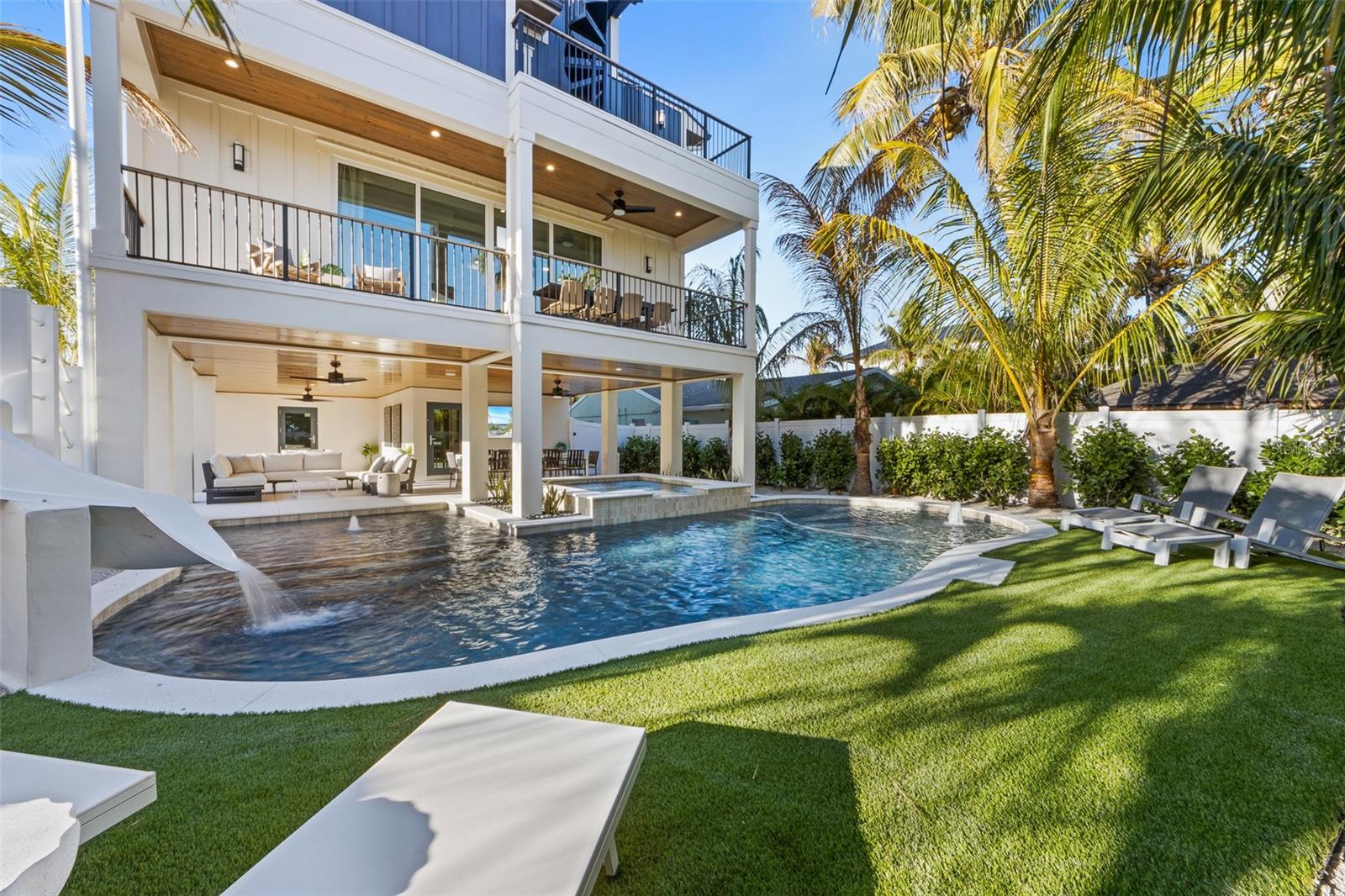 Listing photo id 0 for 150 Grant Drive