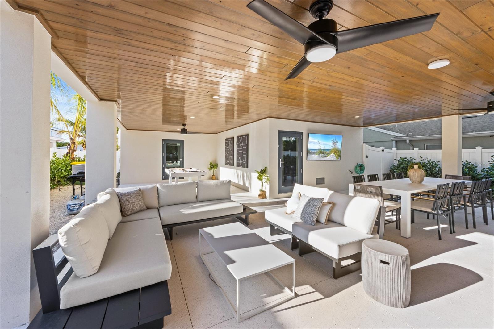 Listing photo id 58 for 150 Grant Drive