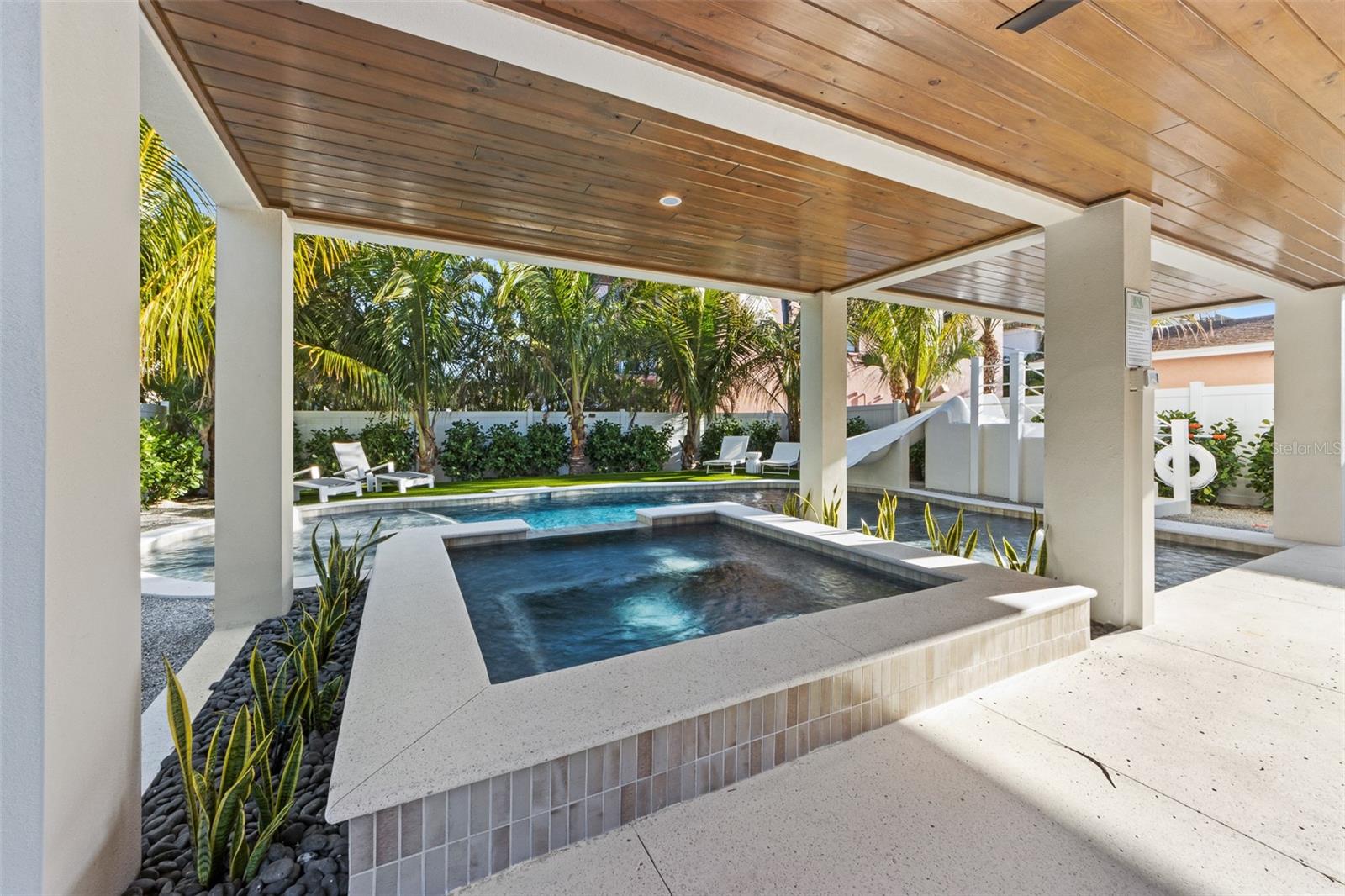 Listing photo id 61 for 150 Grant Drive