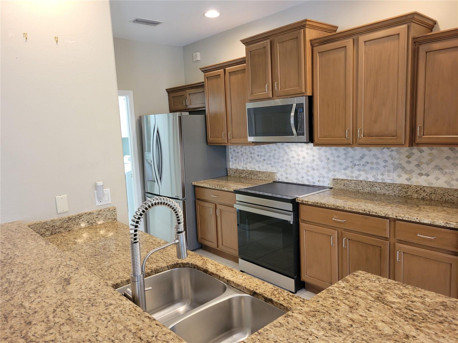 Image 17 of 48 For 335 Heritage Isles Way