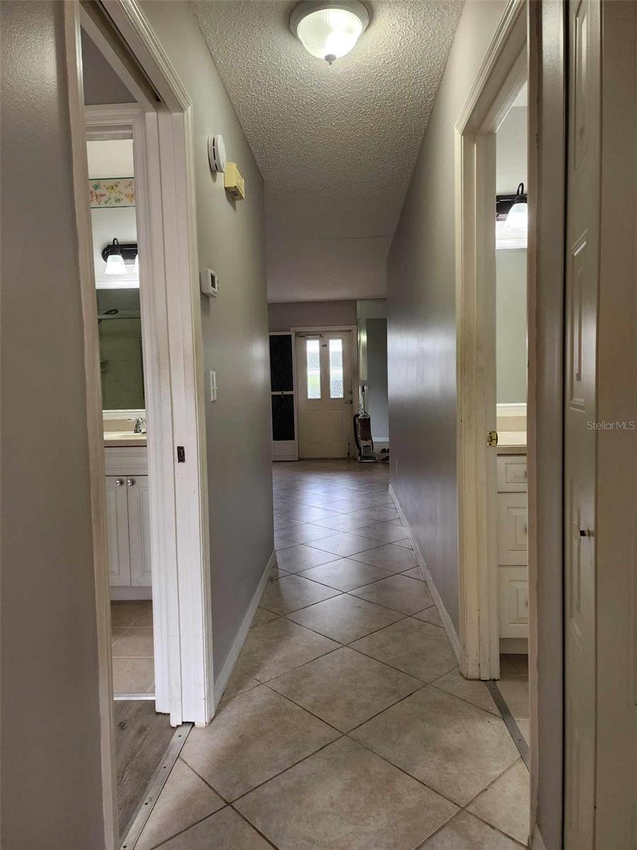 Image 11 of 60 For 1102 Halton Court 1102