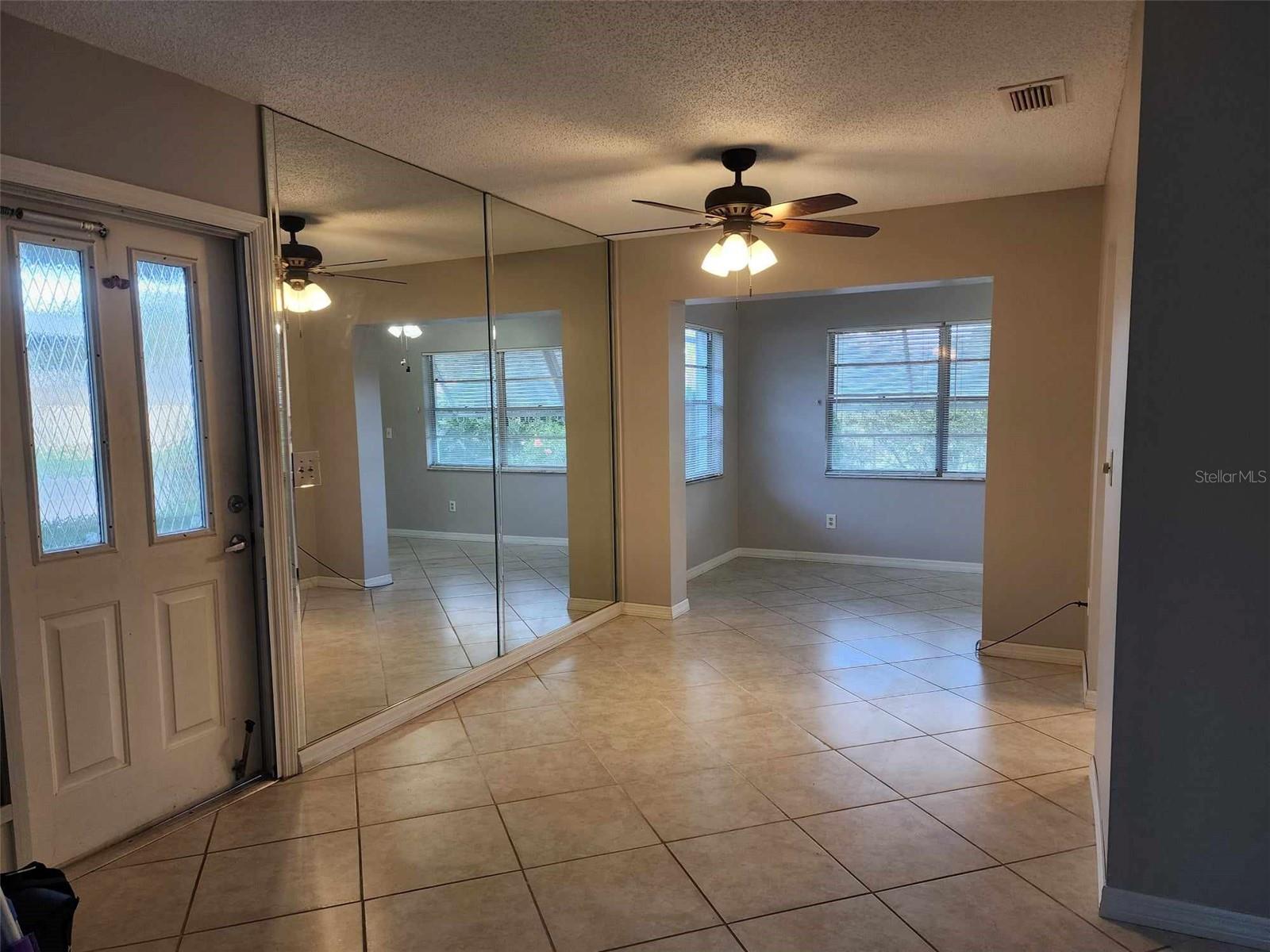 Image 24 of 60 For 1102 Halton Court 1102