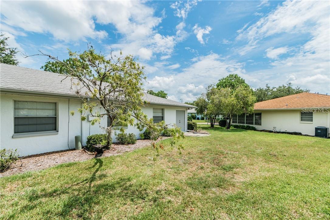 Image 43 of 60 For 1102 Halton Court 1102