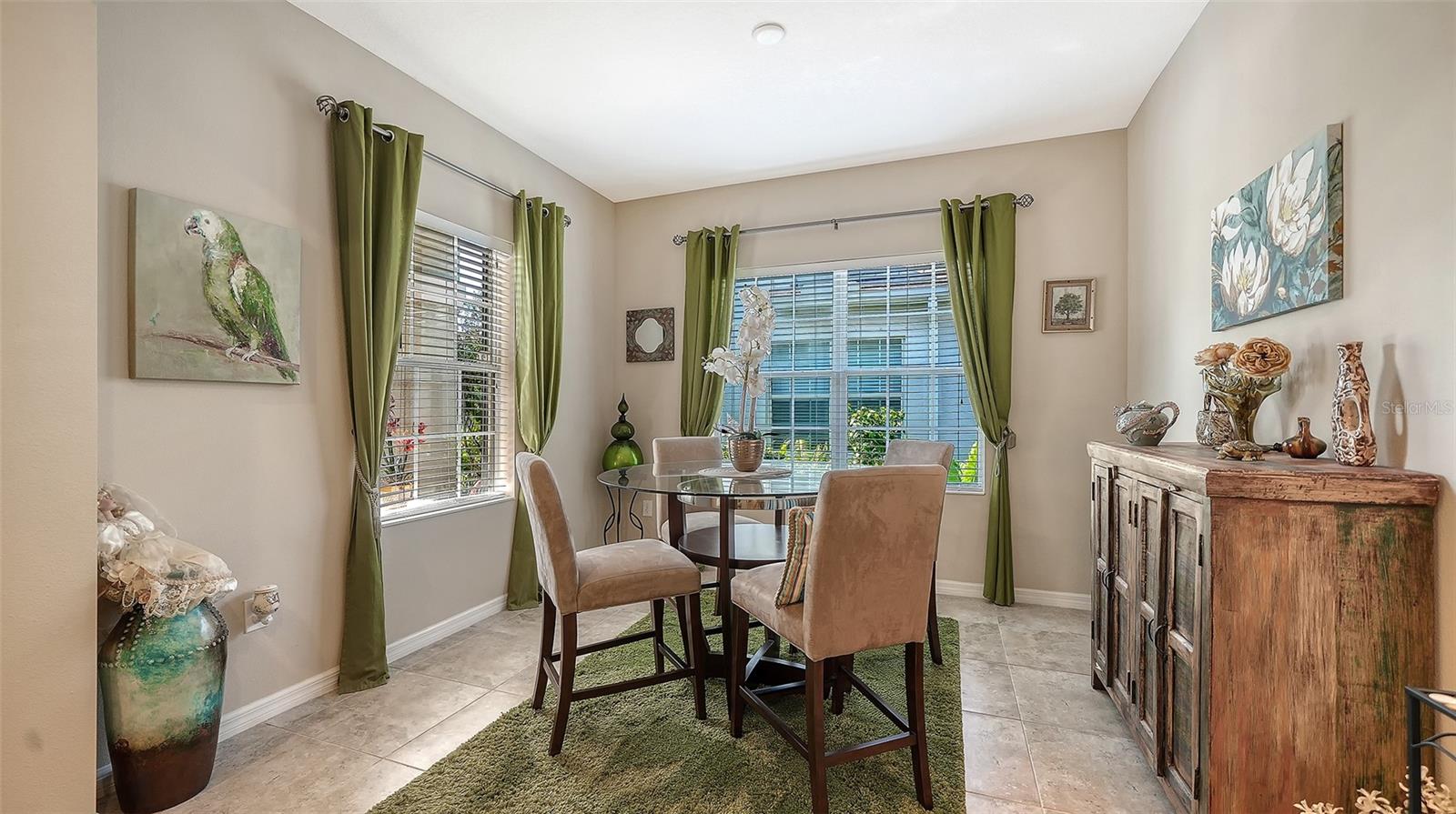 Image 6 of 40 For 5356 Fairfield Boulevard