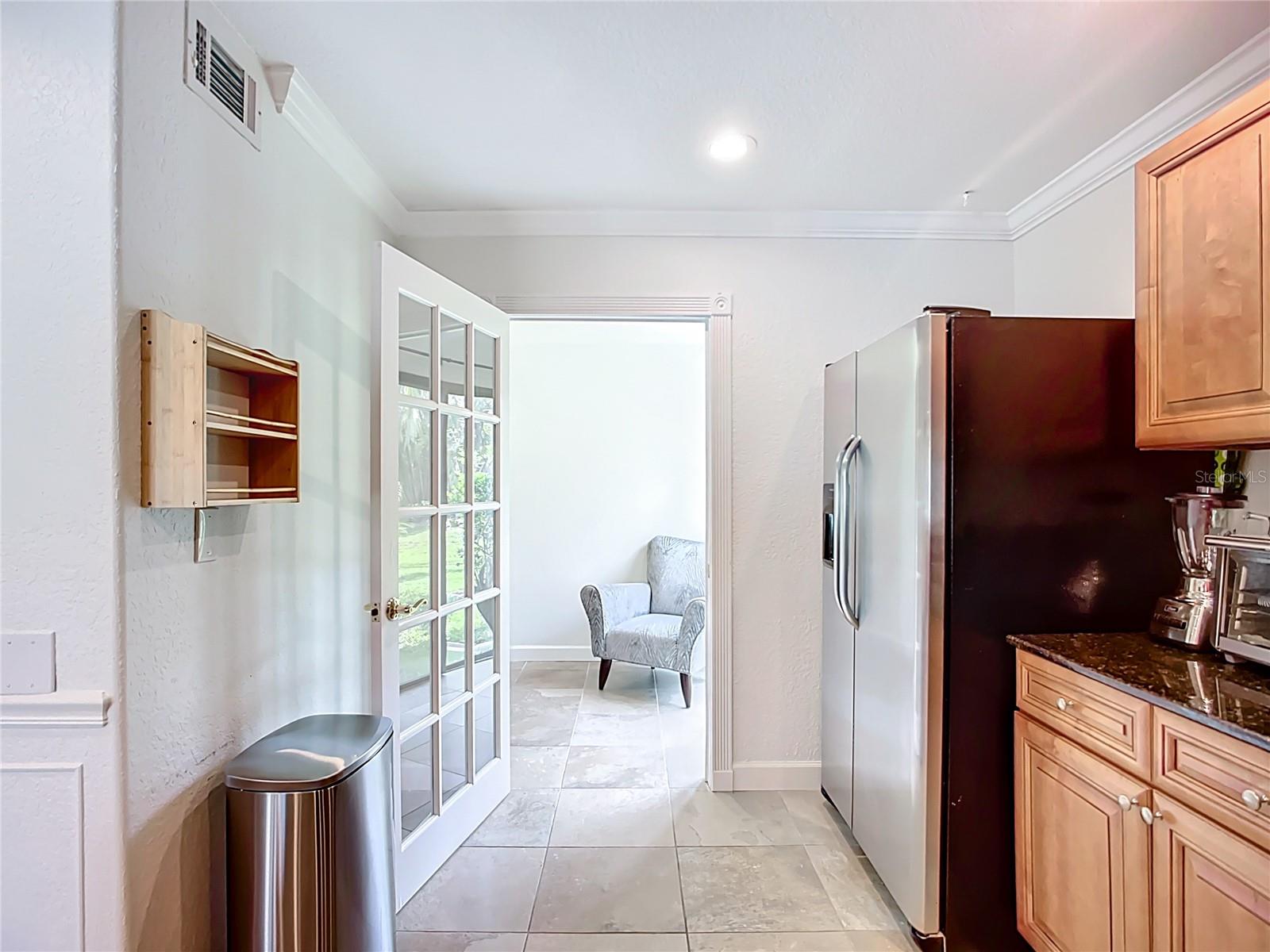 Image 16 of 46 For 2220 Bahia Vista St  G4