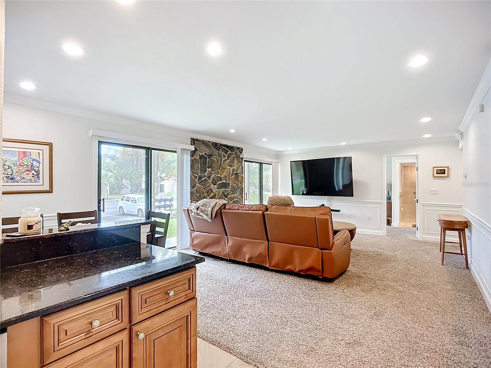 Image 17 of 46 For 2220 Bahia Vista St  G4