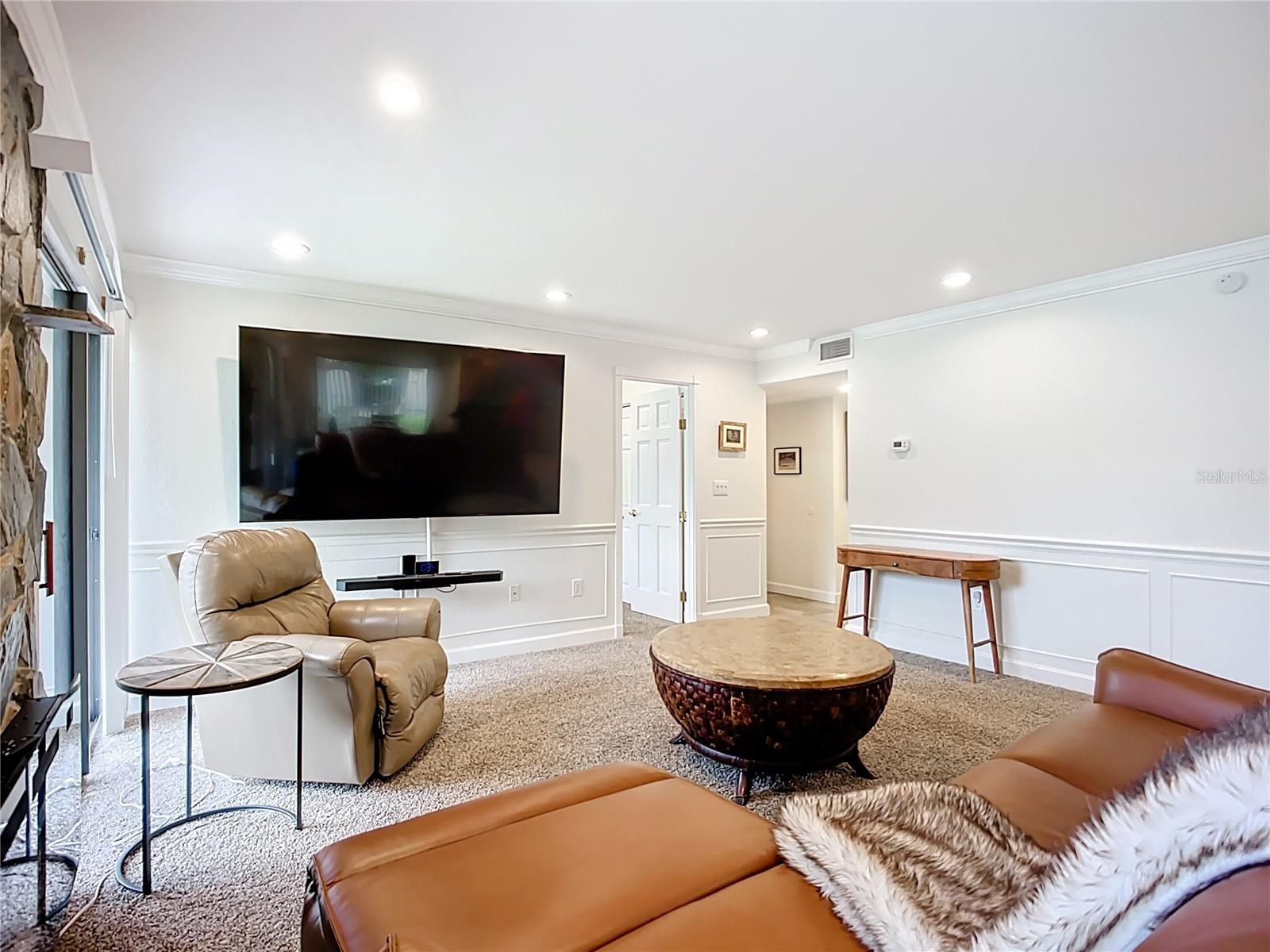 Image 8 of 46 For 2220 Bahia Vista St  G4