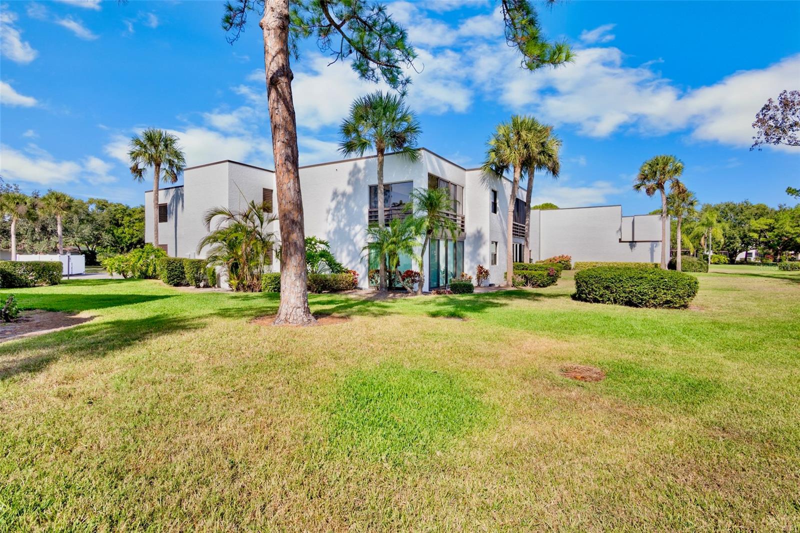 Image 3 of 42 For 3526 Richwood Link  48