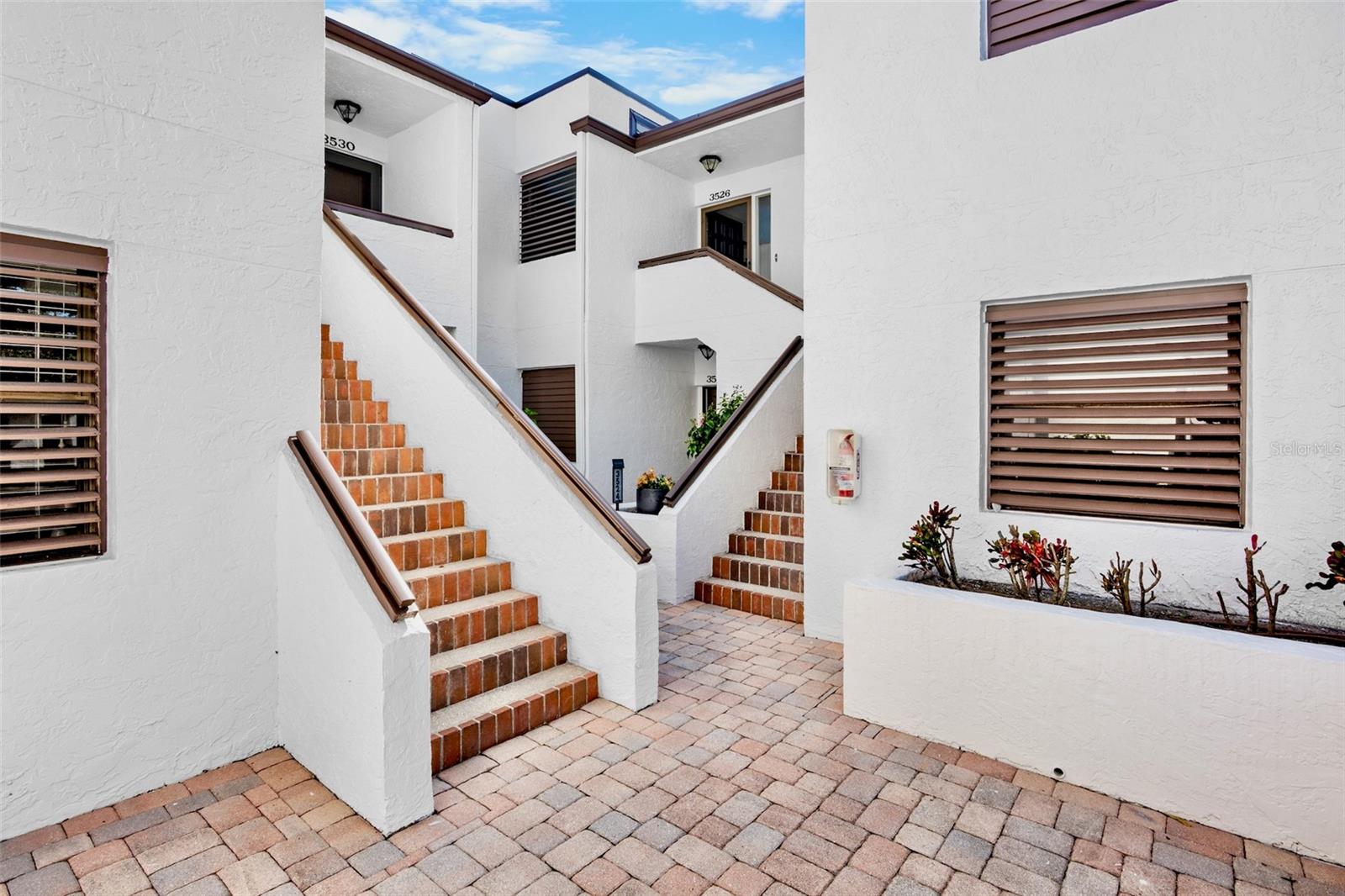 Image 5 of 42 For 3526 Richwood Link  48