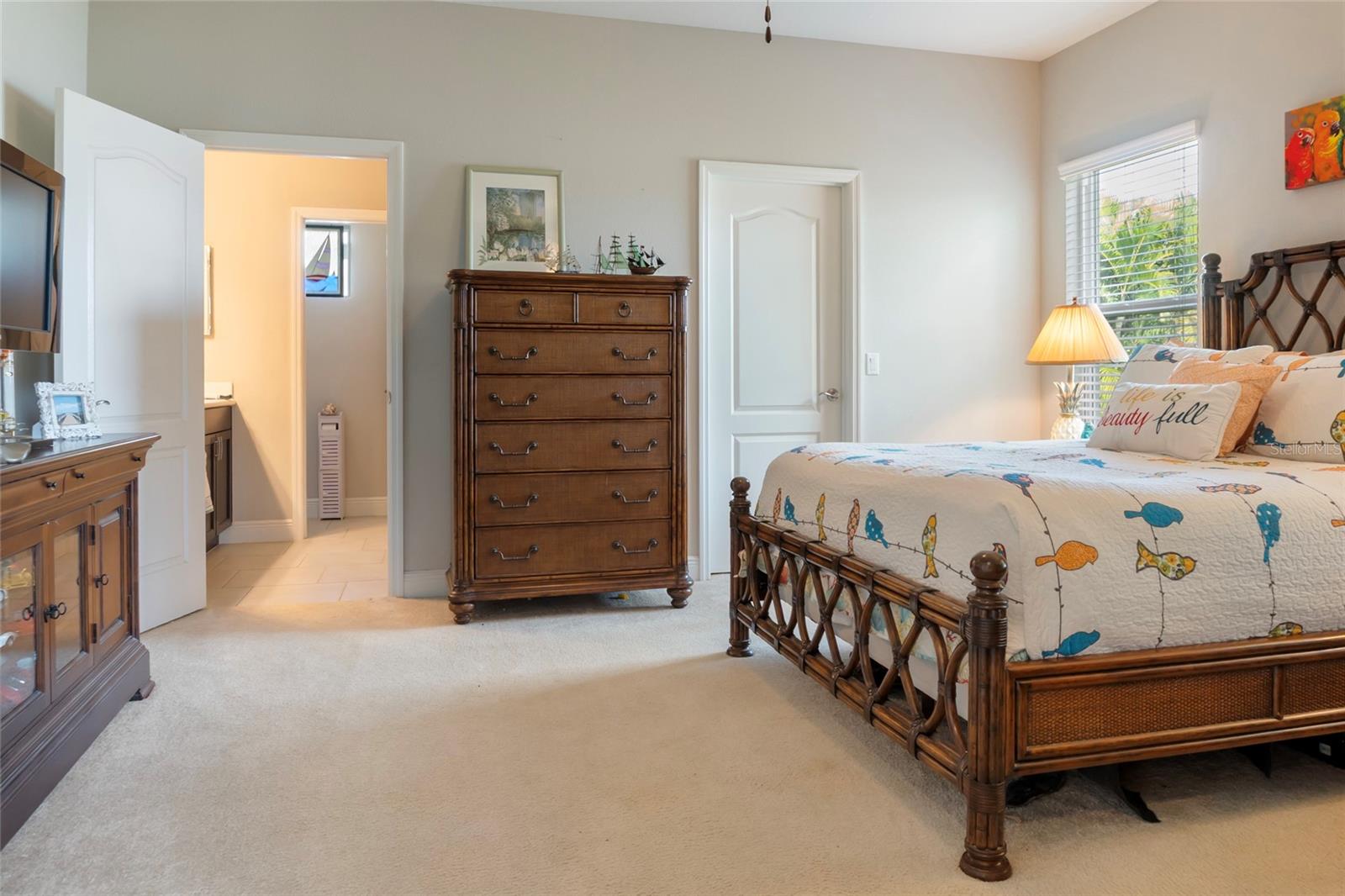 Image 15 of 49 For 7739 Ridgelake Circle