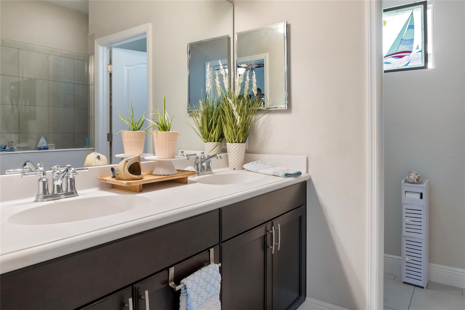 Image 16 of 49 For 7739 Ridgelake Circle