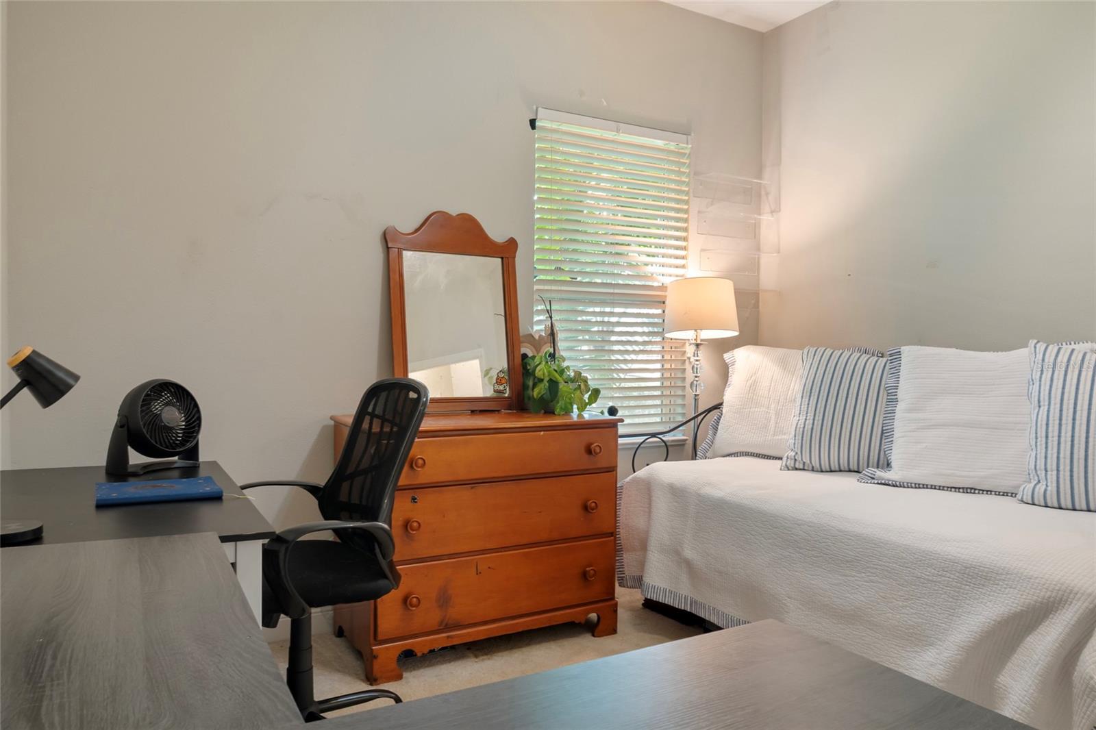 Image 19 of 49 For 7739 Ridgelake Circle