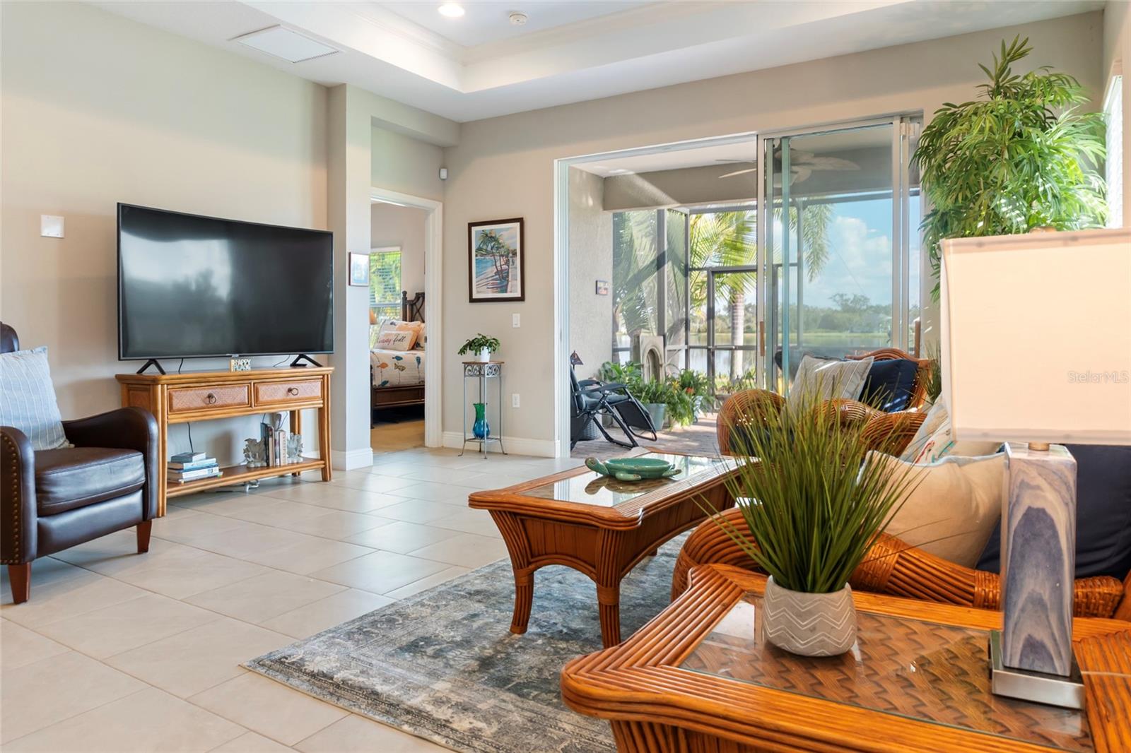 Image 26 of 49 For 7739 Ridgelake Circle