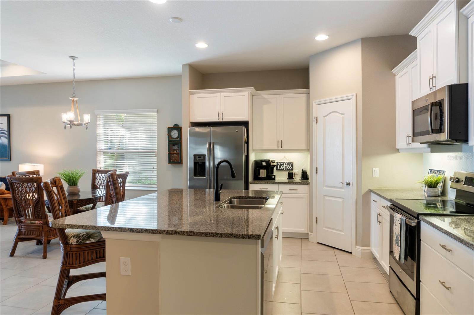 Image 30 of 49 For 7739 Ridgelake Circle