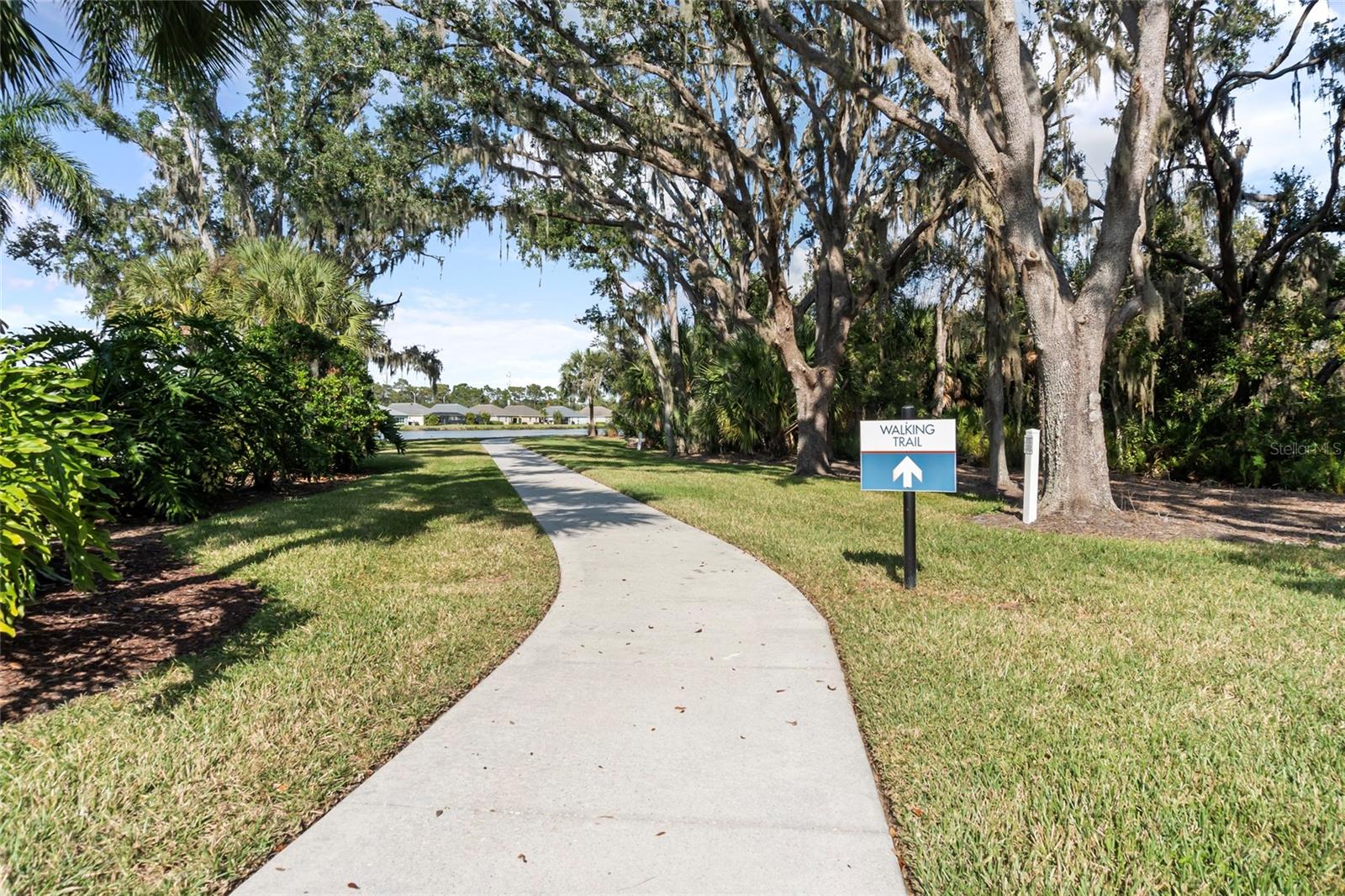 Image 38 of 49 For 7739 Ridgelake Circle