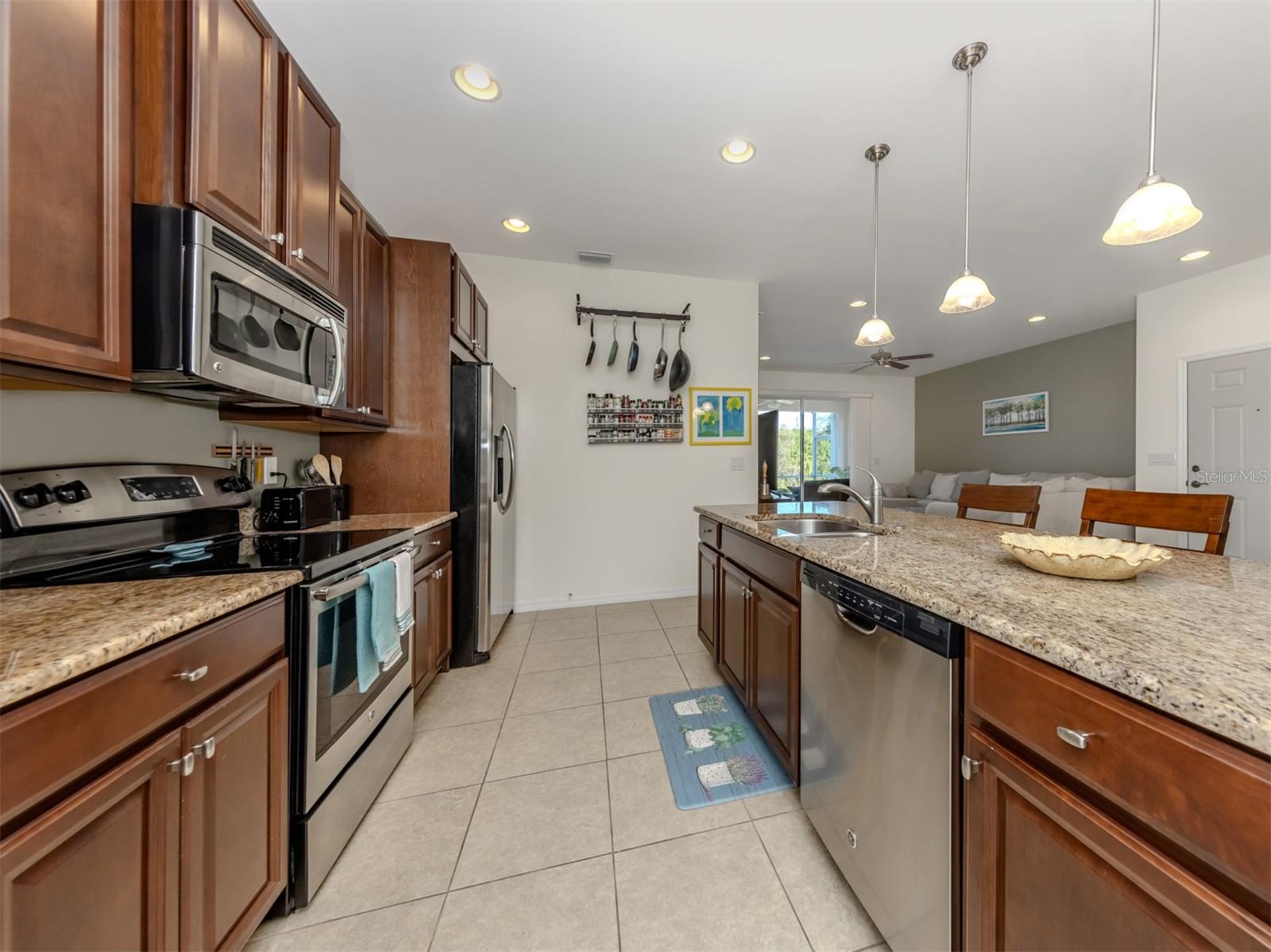 Image 21 of 44 For 4269 Lenox Boulevard