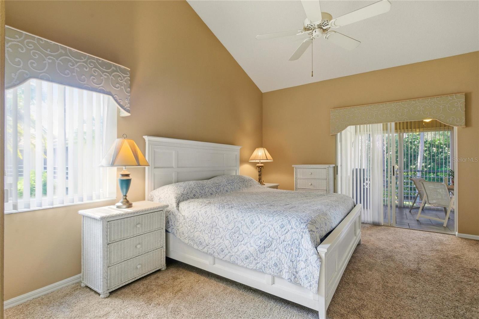 Image 17 of 43 For 6101 34th Street W 23c