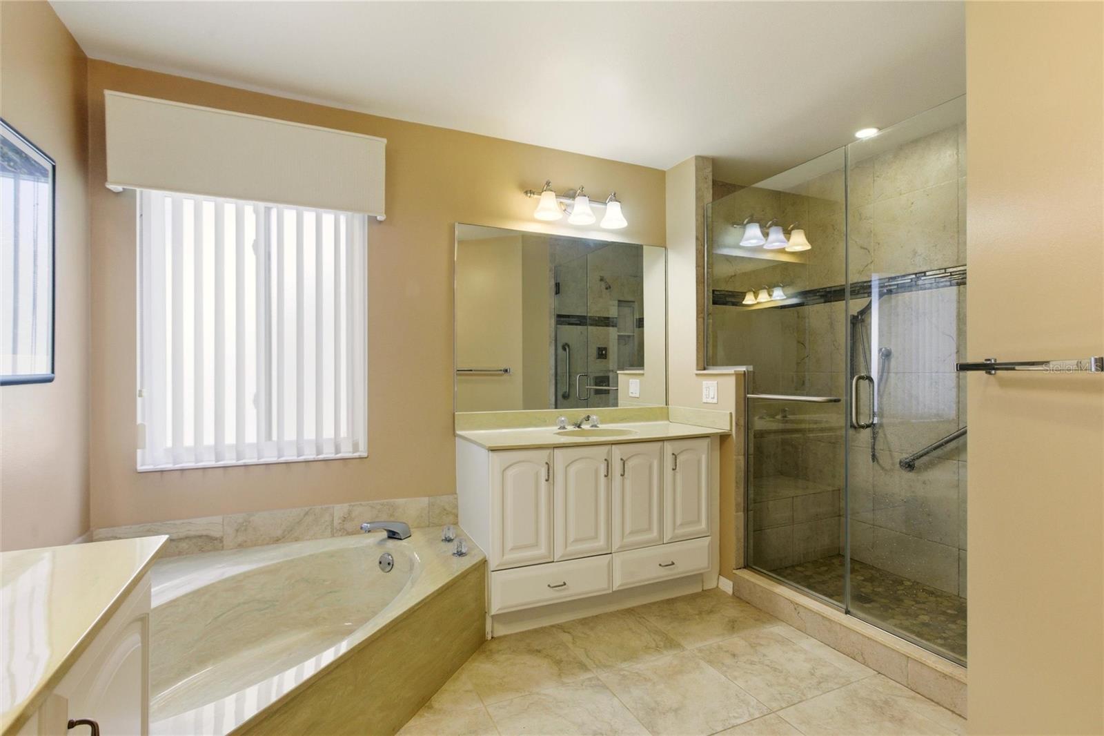 Image 18 of 43 For 6101 34th Street W 23c