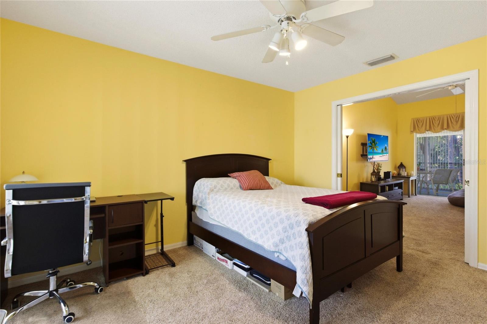 Image 22 of 43 For 6101 34th Street W 23c