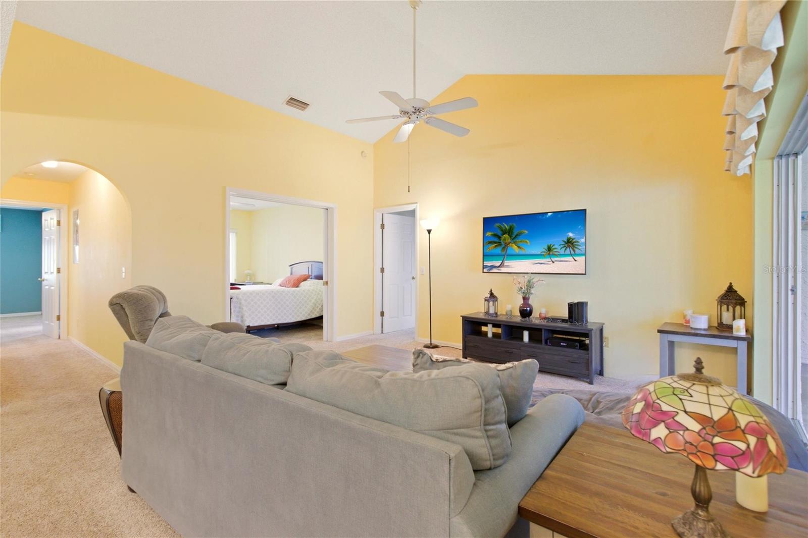 Image 8 of 43 For 6101 34th Street W 23c