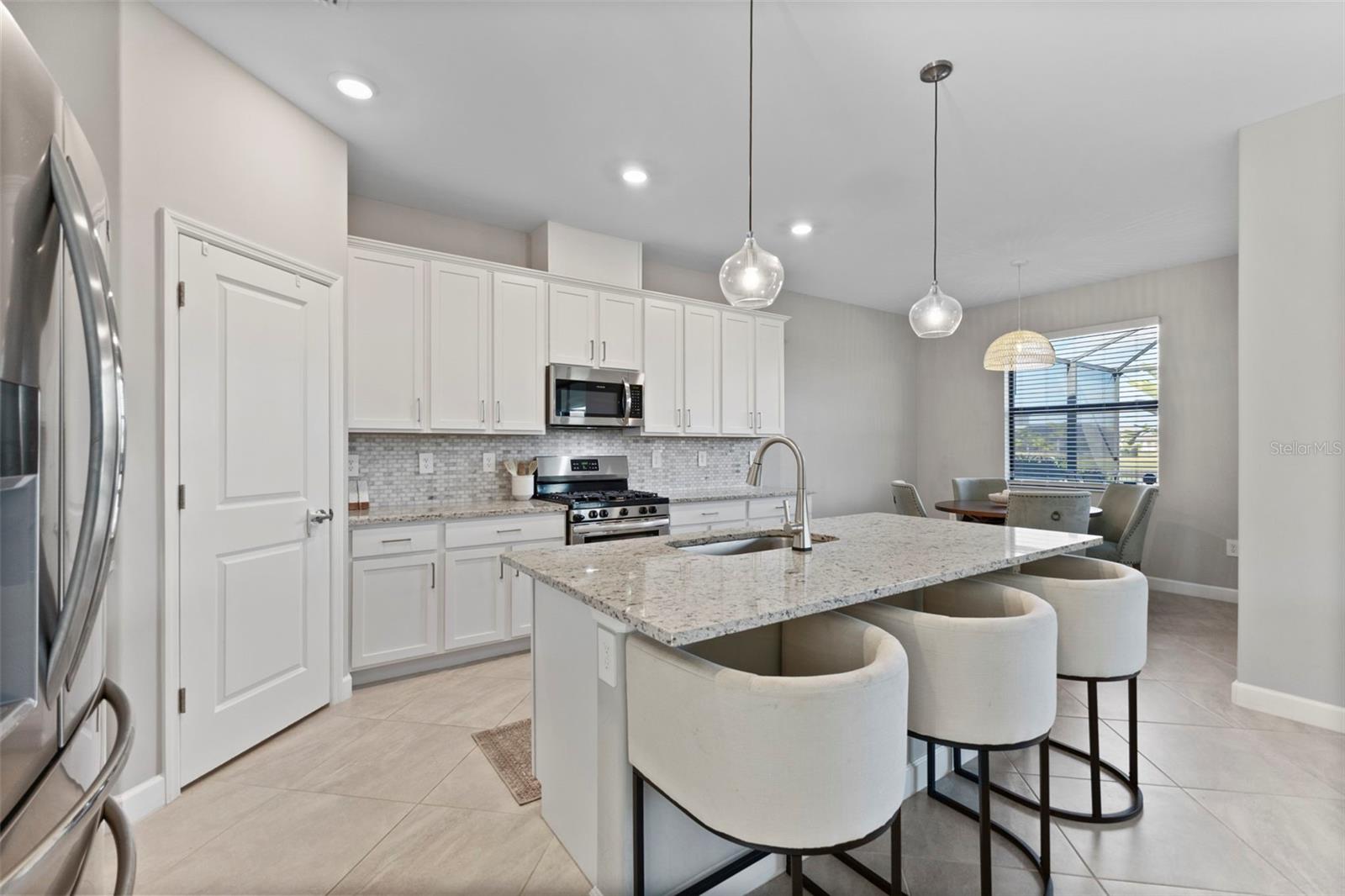 Image 12 of 67 For 15627 White Linen Drive