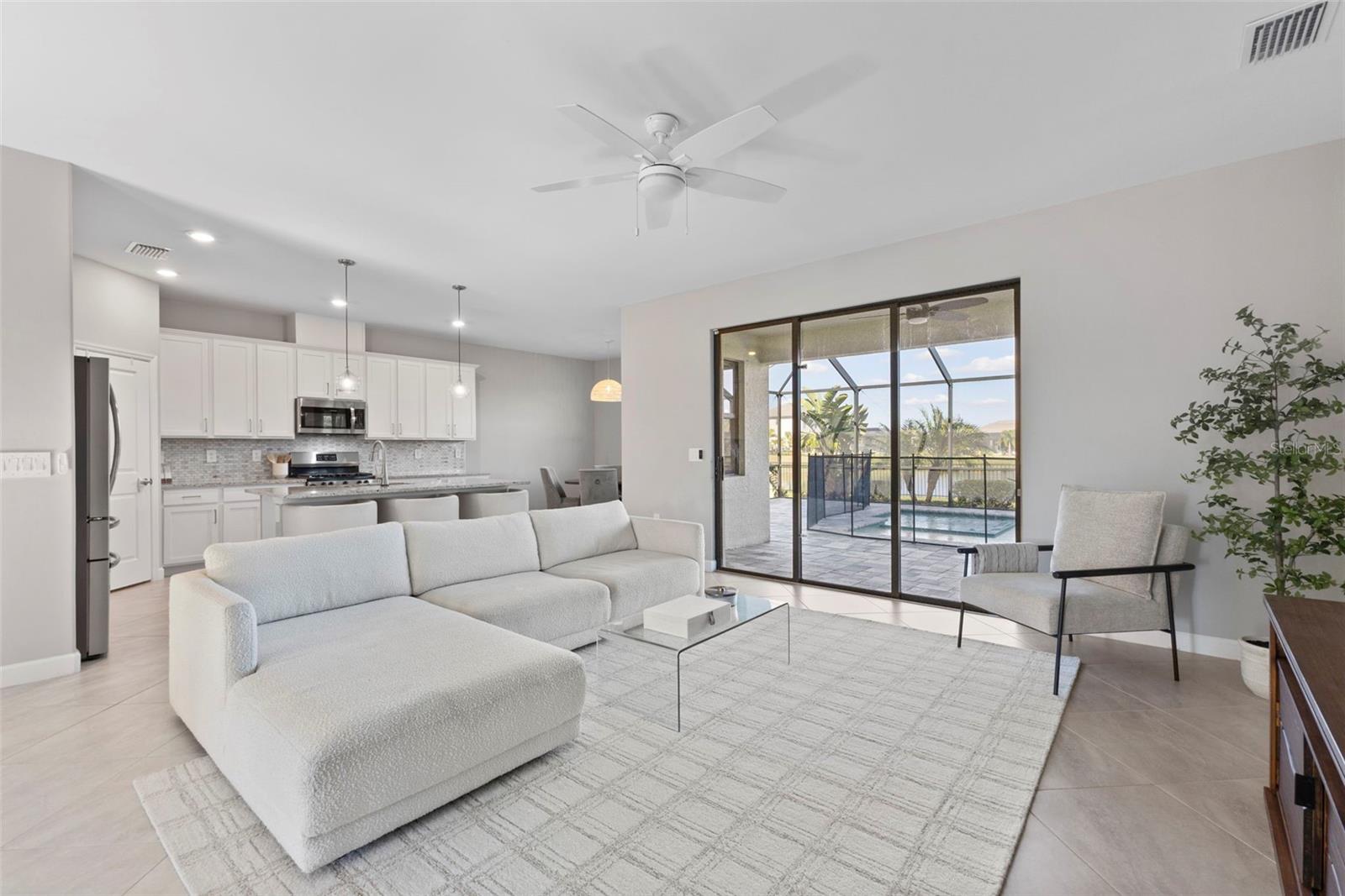 Image 26 of 67 For 15627 White Linen Drive