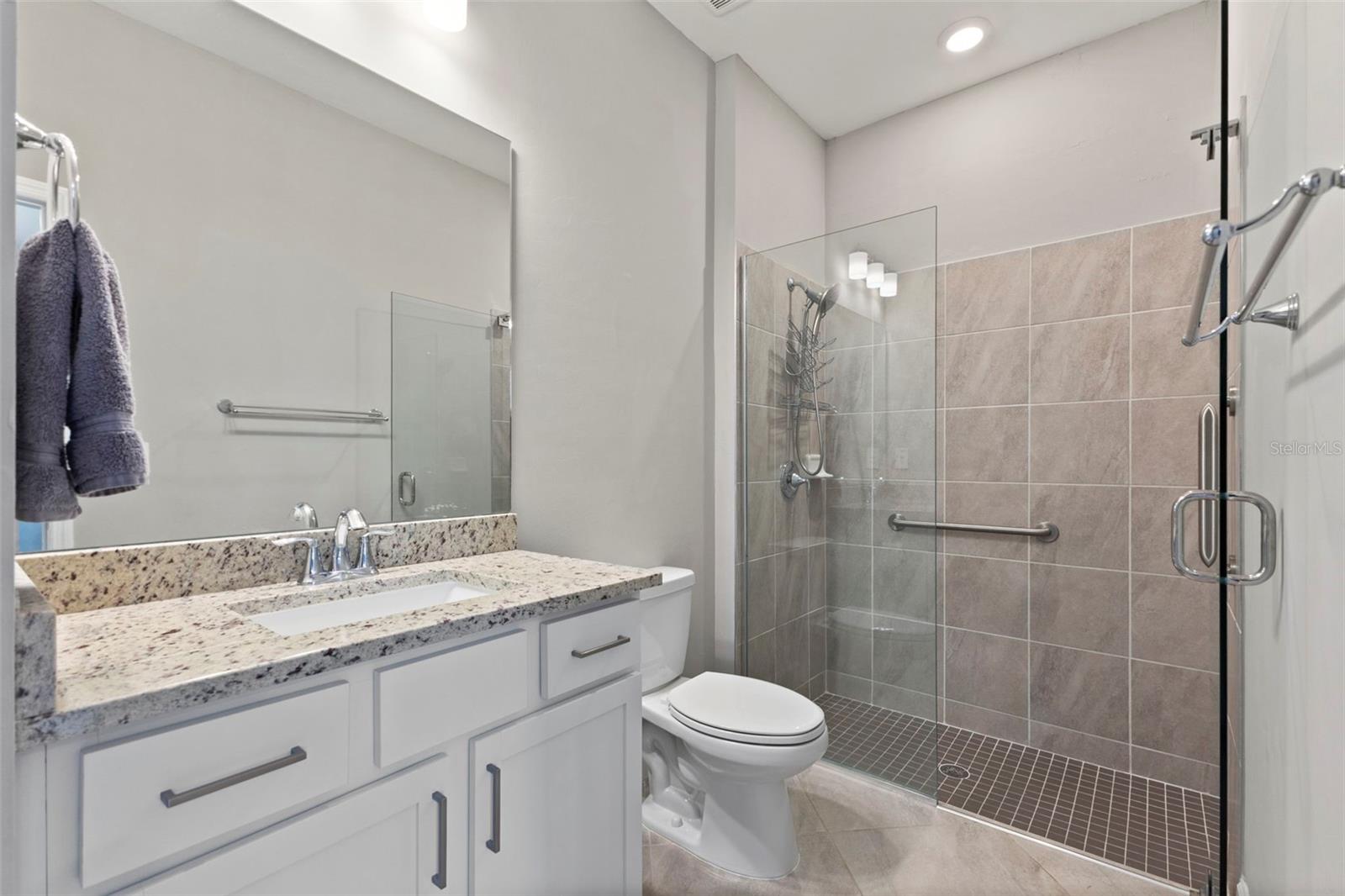 Image 27 of 67 For 15627 White Linen Drive