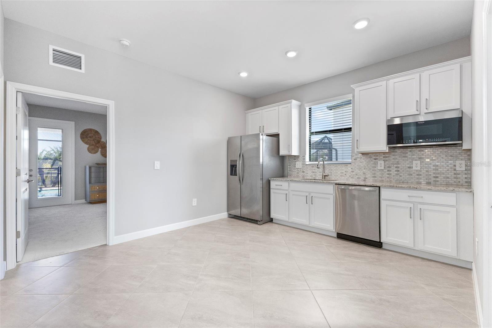 Image 29 of 67 For 15627 White Linen Drive