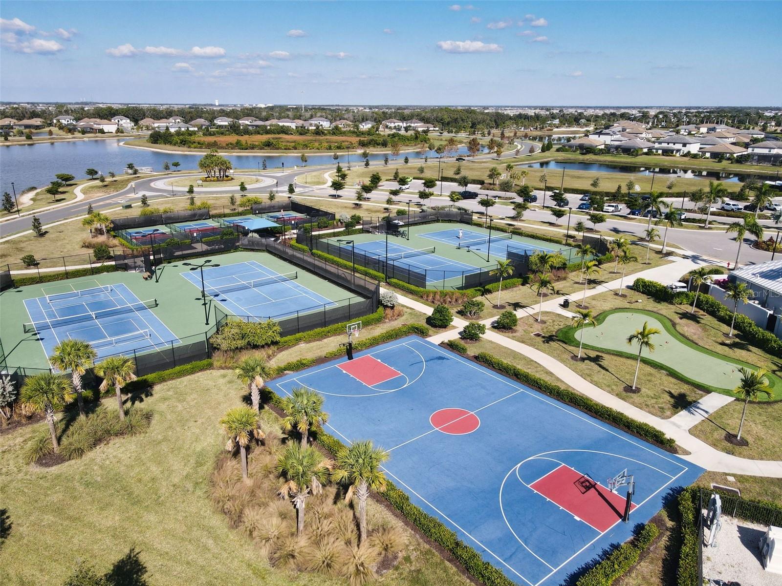 Image 43 of 67 For 15627 White Linen Drive