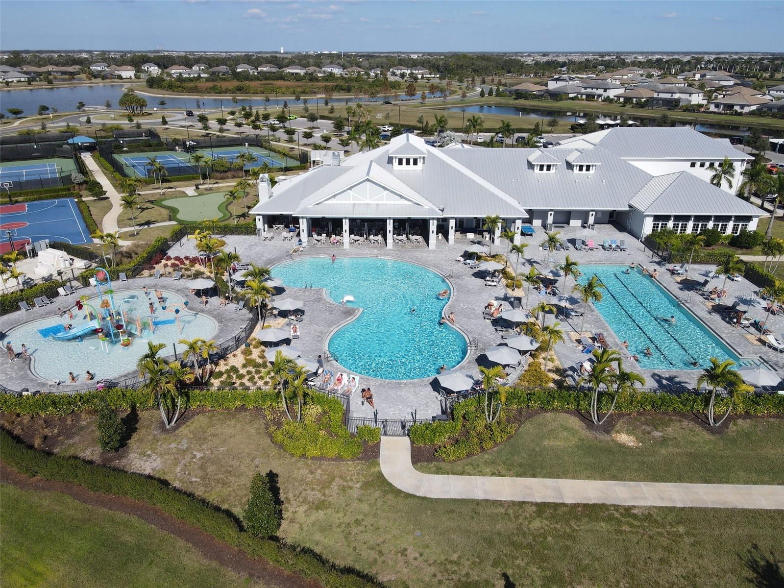 Image 44 of 67 For 15627 White Linen Drive