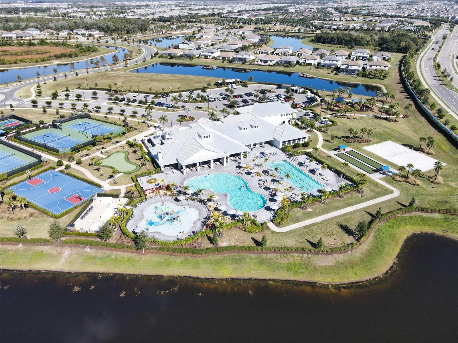 Image 46 of 67 For 15627 White Linen Drive