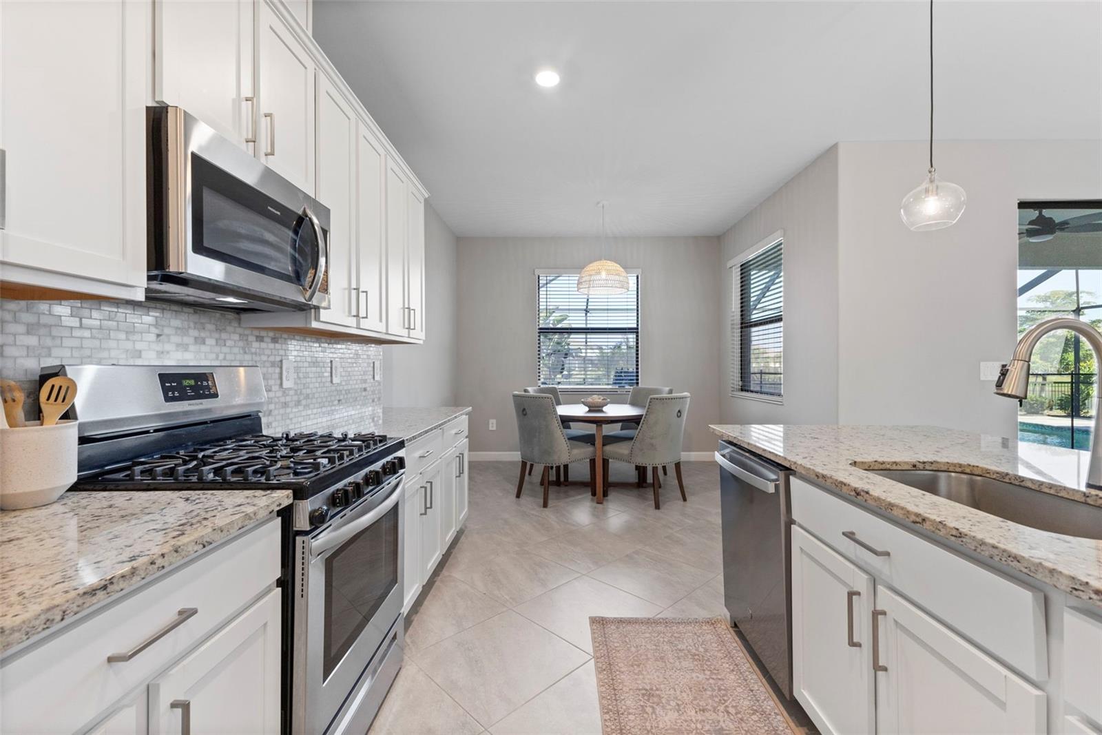 Image 9 of 67 For 15627 White Linen Drive