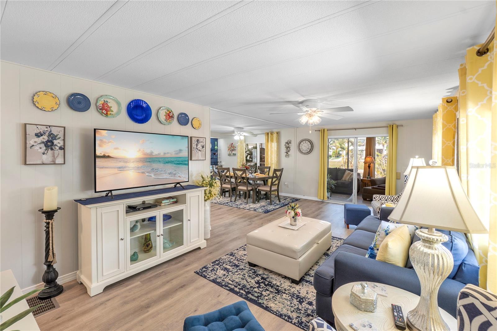 Image 12 of 35 For 2107 Palma Sola Boulevard 10