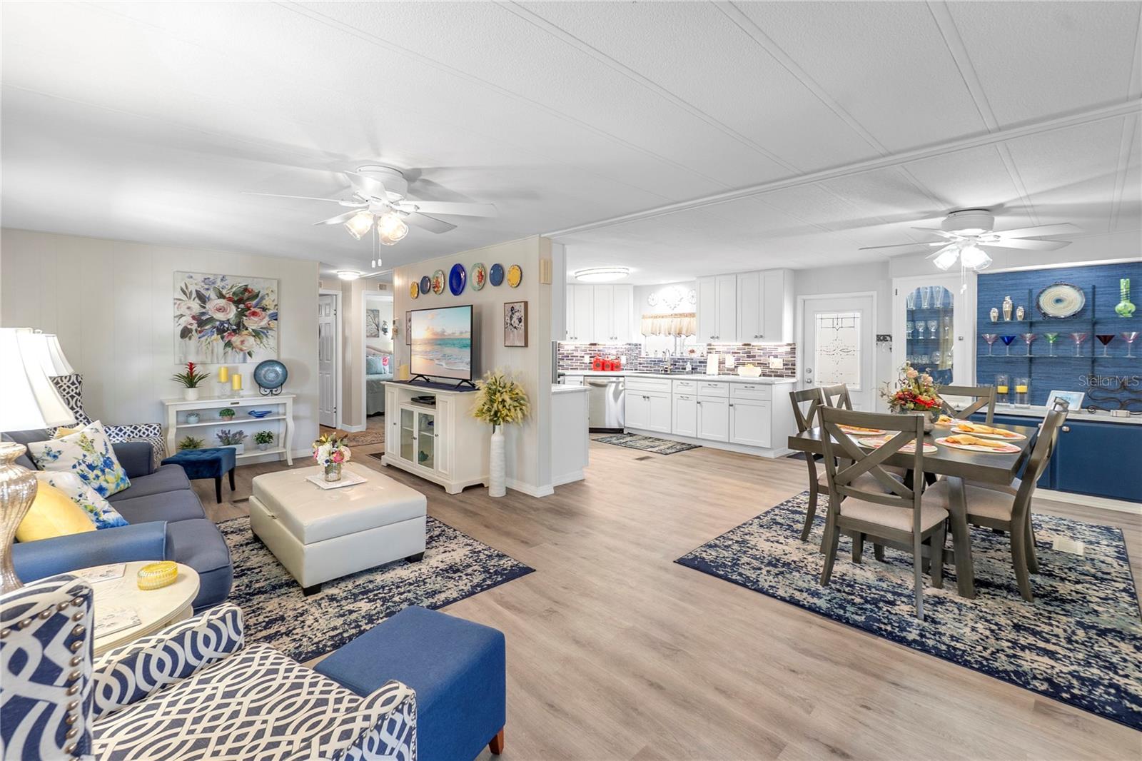 Image 13 of 35 For 2107 Palma Sola Boulevard 10