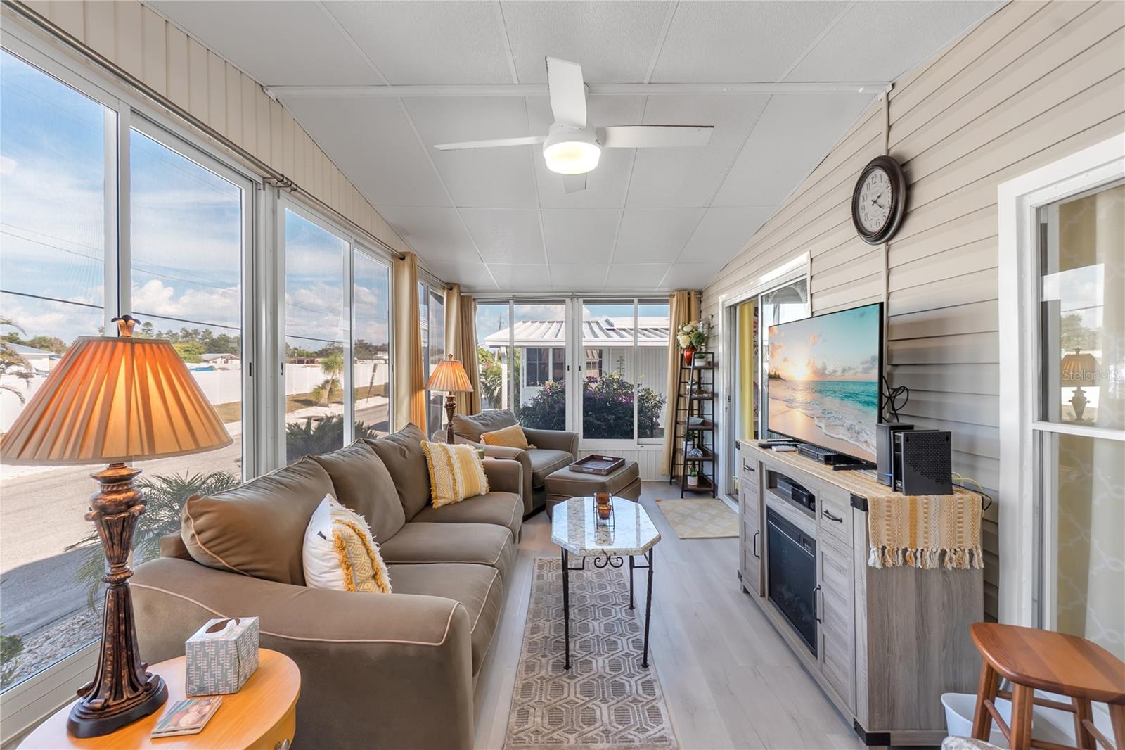 Image 16 of 35 For 2107 Palma Sola Boulevard 10